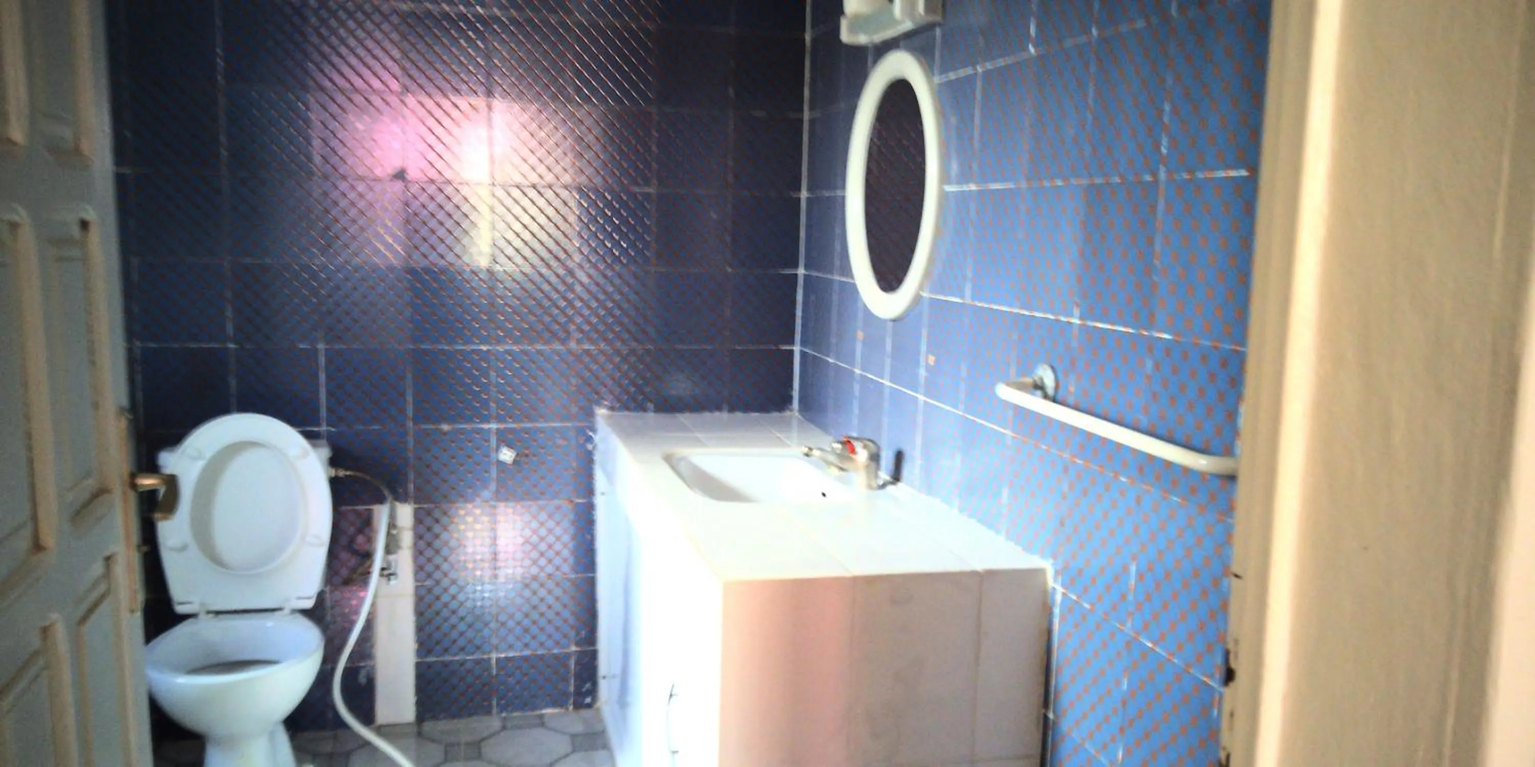 Bathroom in Auberge Triskell