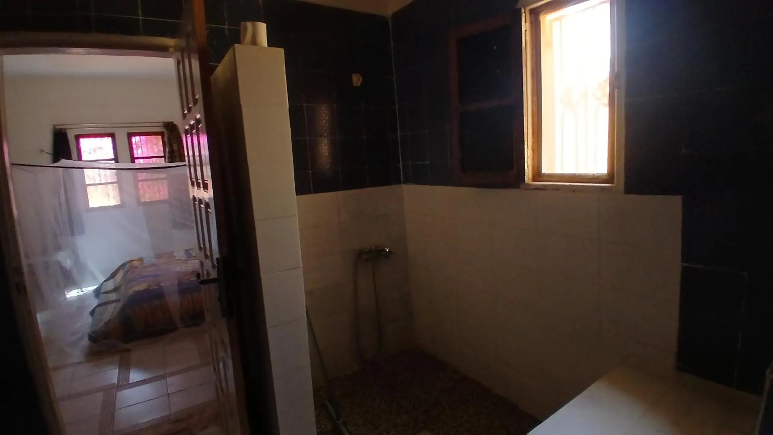 Bathroom in Auberge Triskell