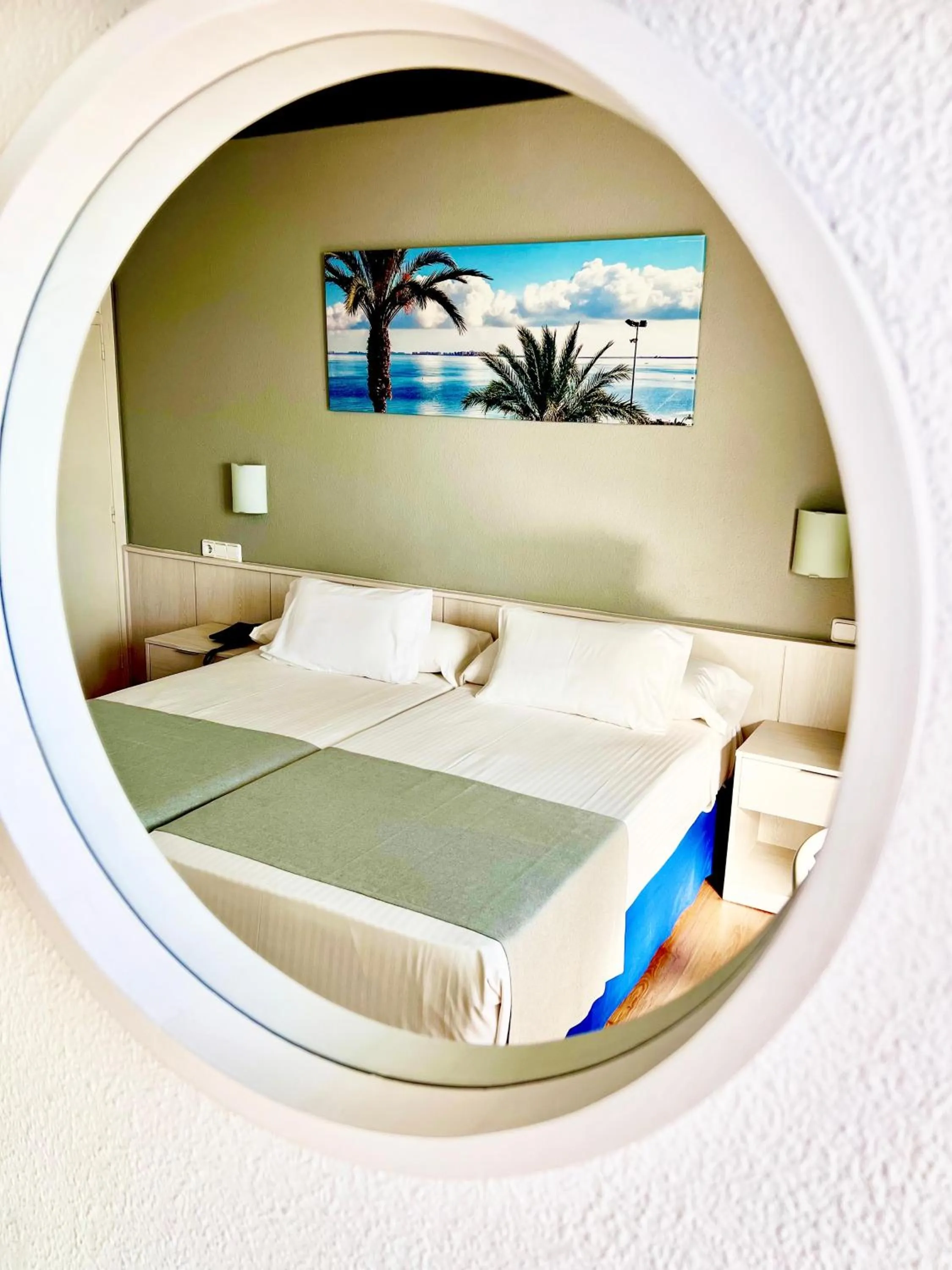 Bed in Hotel Neptuno