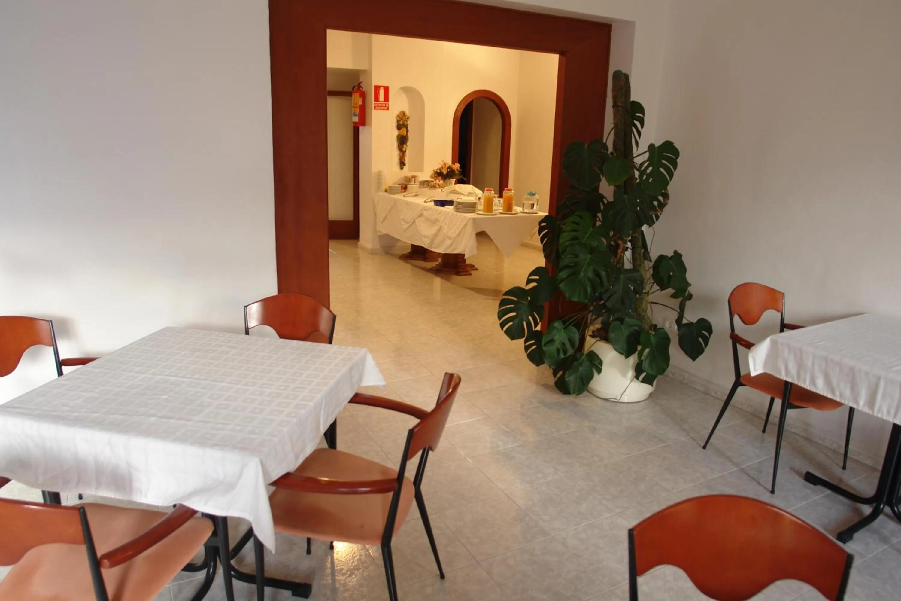 Restaurant/places to eat in Hostal San Francisco