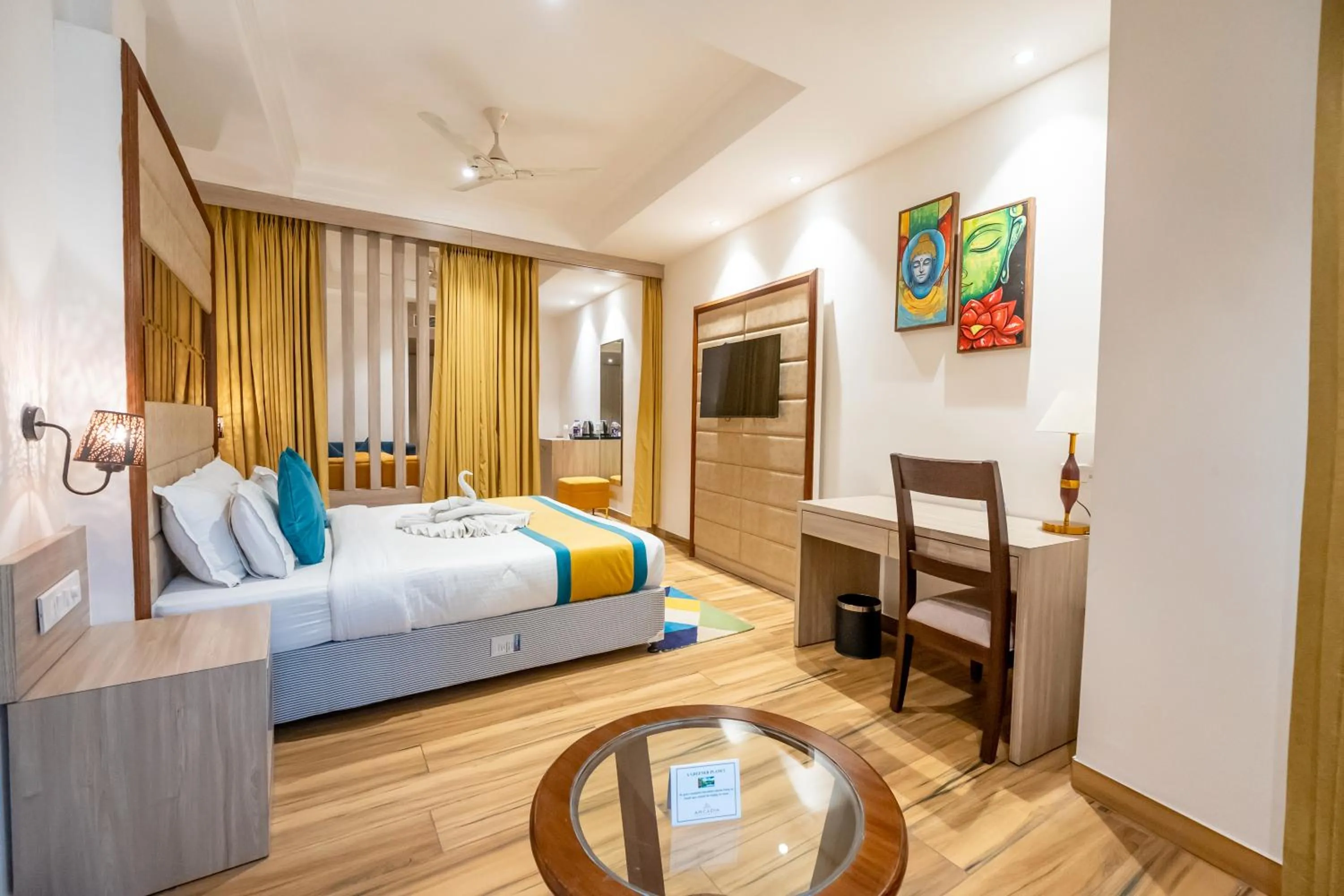 Photo of the whole room, Bed in Arcadia Hotel