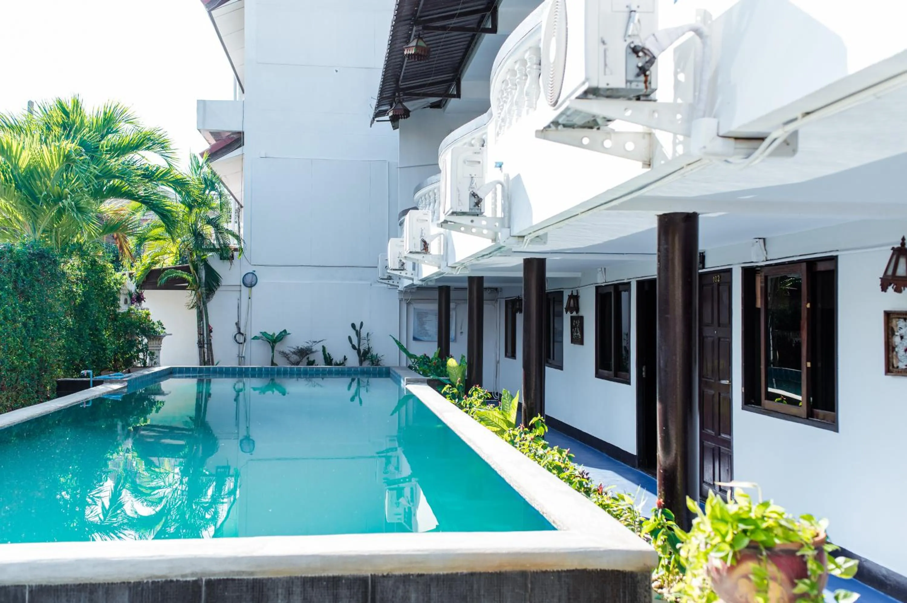 Swimming pool in Pai Residence Hotel