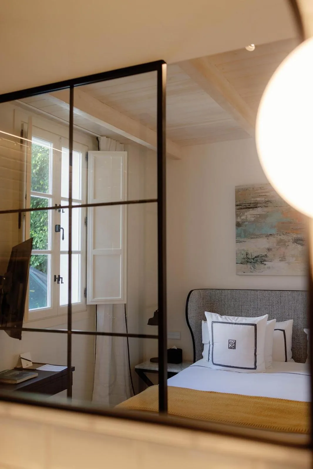 Bedroom, Bed in La Fonda Heritage Hotel Luxury, Relais & Châteaux