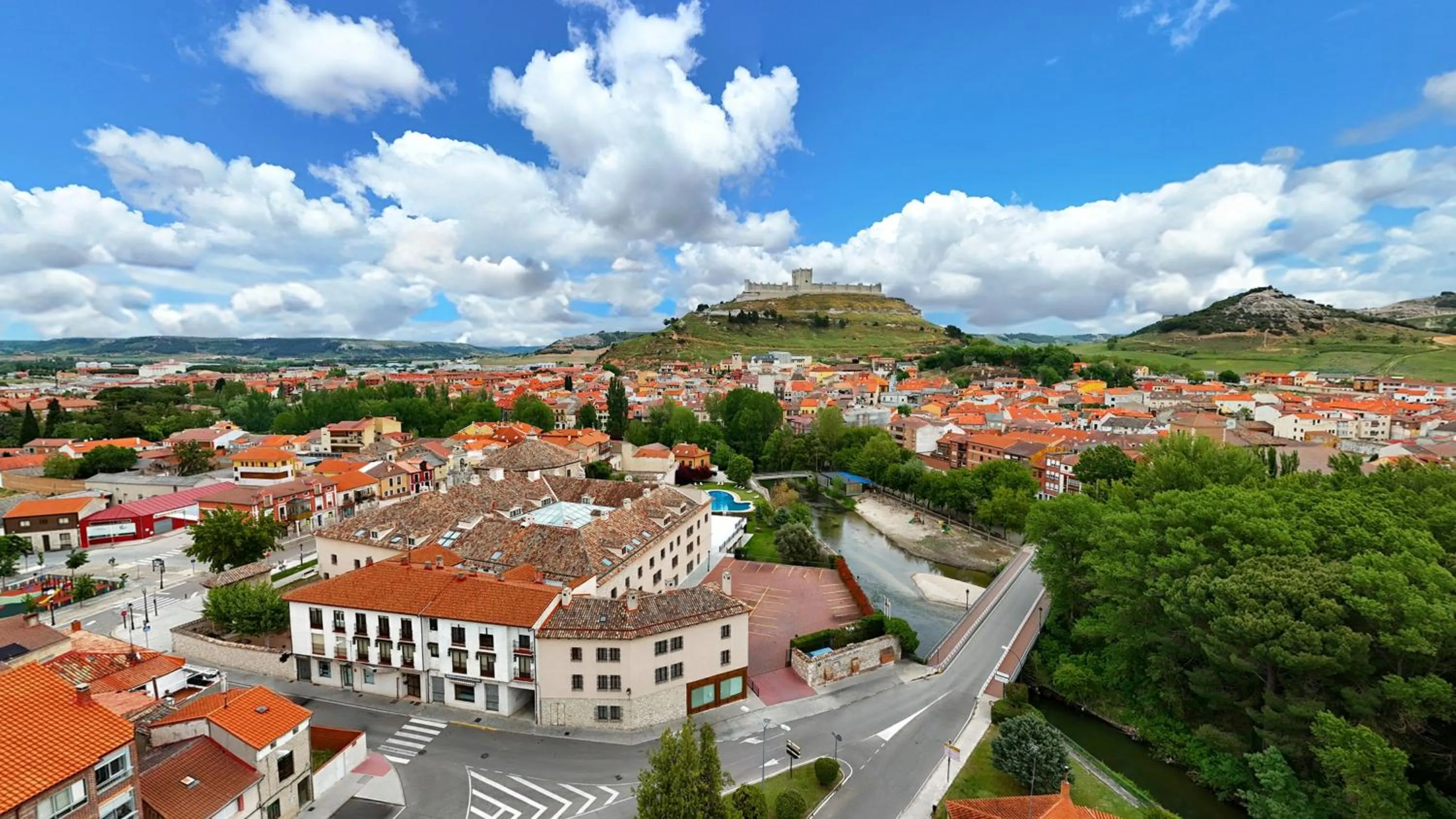 Property building in AZZ Peñafiel Las Claras Hotel & Spa