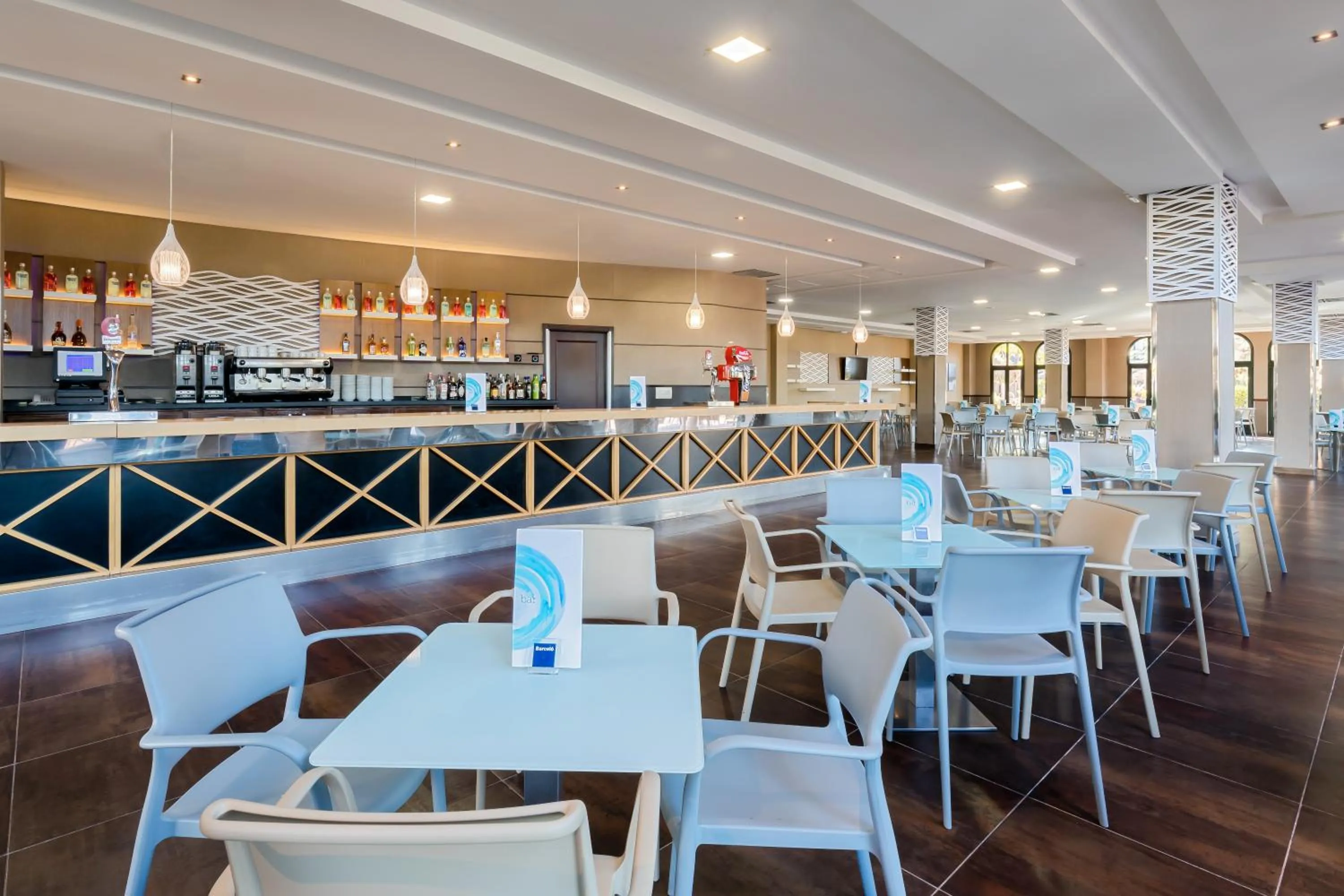 Lounge or bar in Barceló Punta Umbría Beach Resort