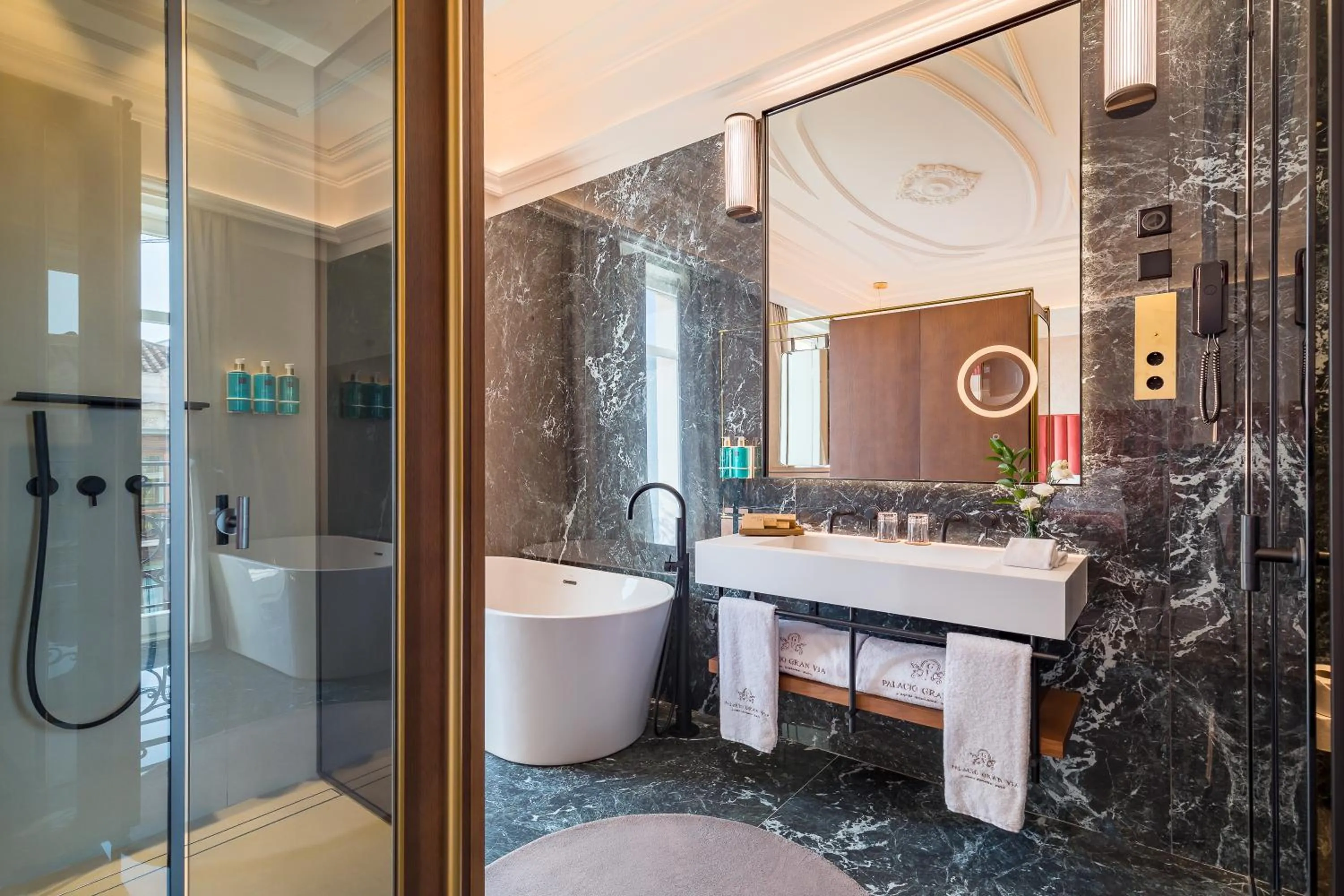 Shower in Palacio Gran Vía, a Royal Hideaway Hotel