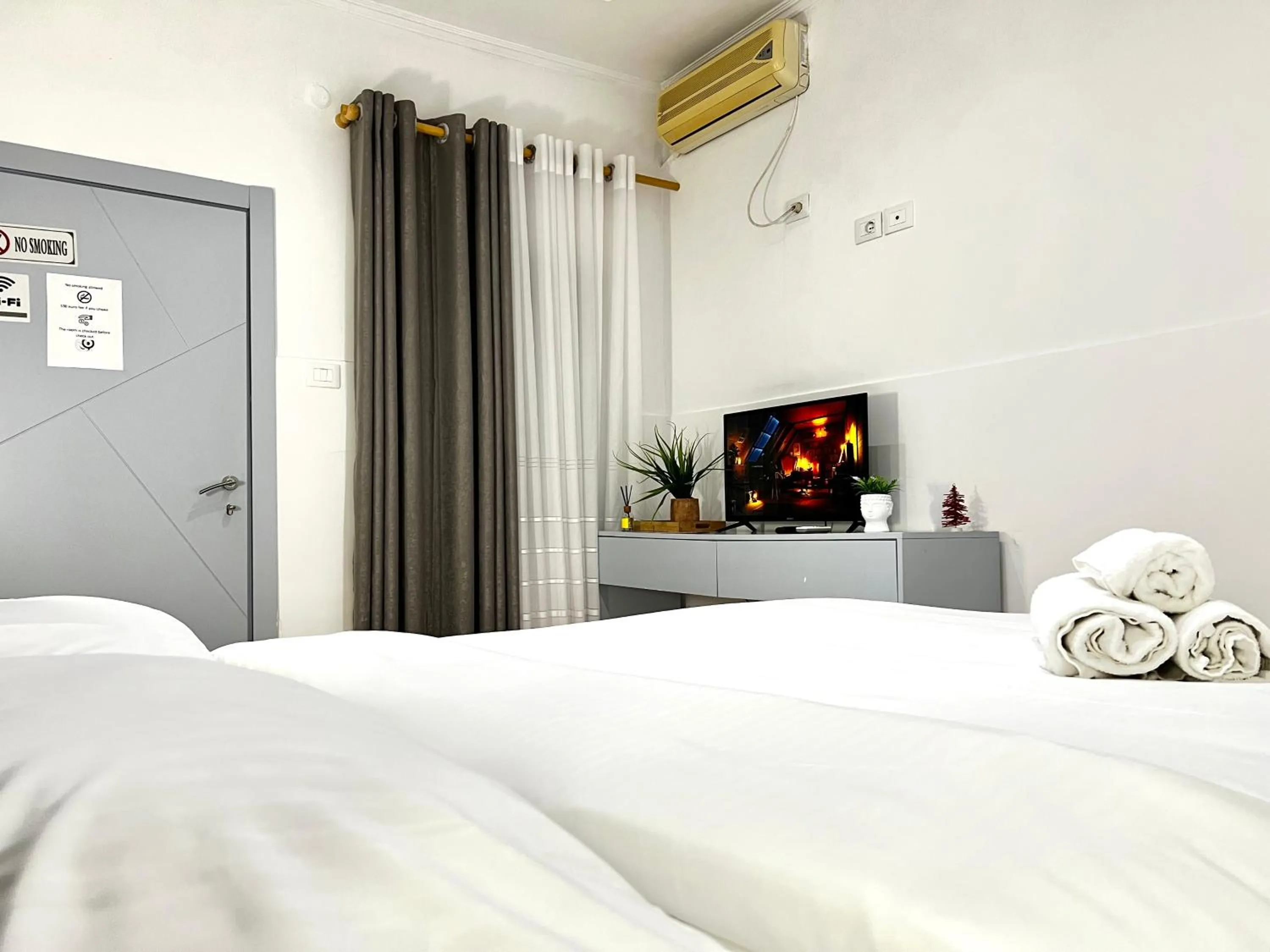 Bed in Tirana Square Hotel