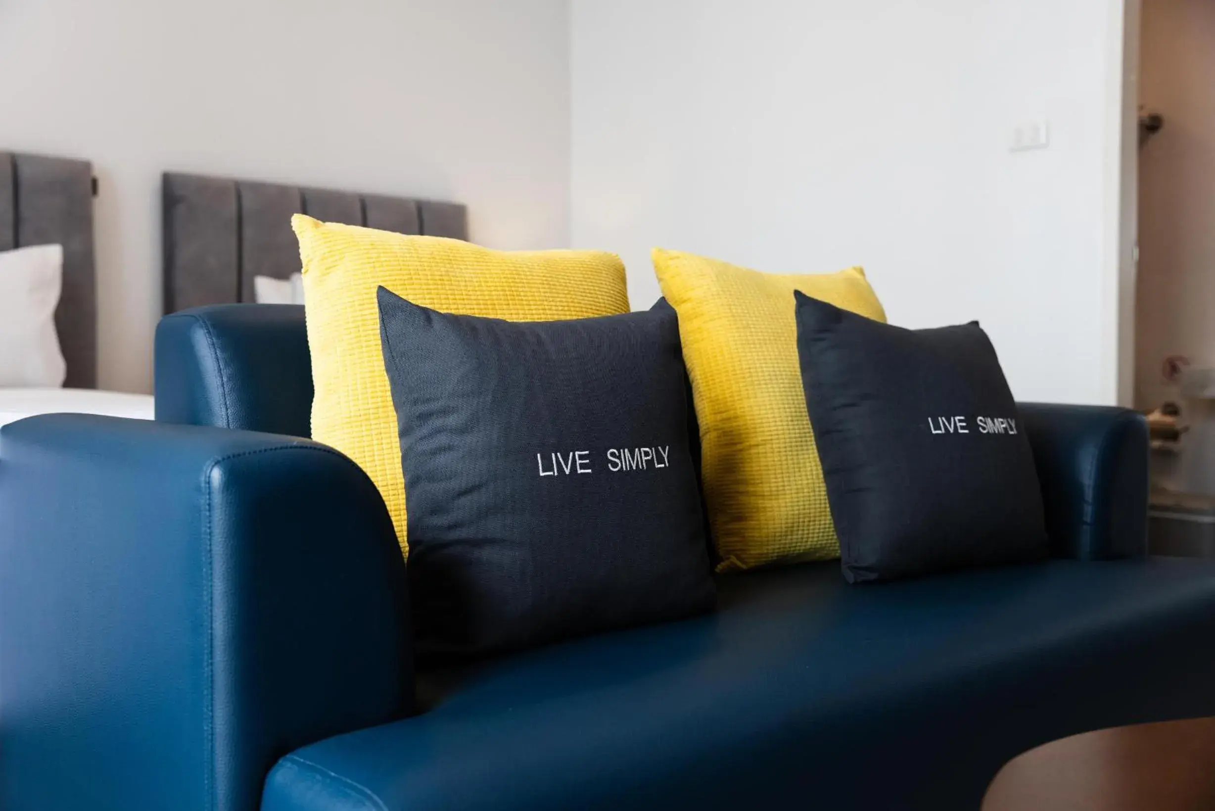 Comfort Triple Room with Shower in AMIRI PLACE HOTEL Comfort Triple Room with Shower in AMIRI PLACE HOTEL