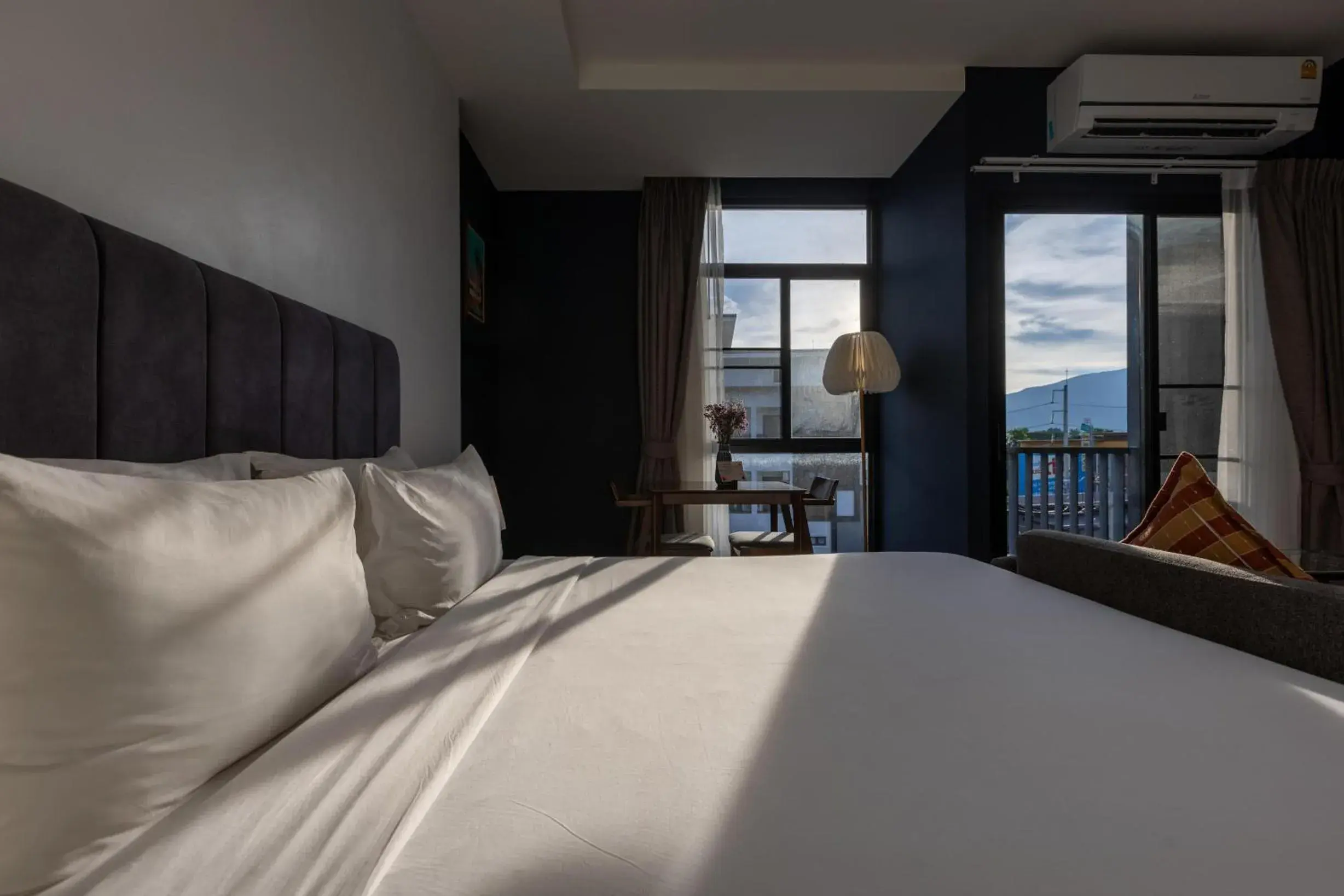 Superior King Room in AMIRI PLACE HOTEL Superior King Room in AMIRI PLACE HOTEL