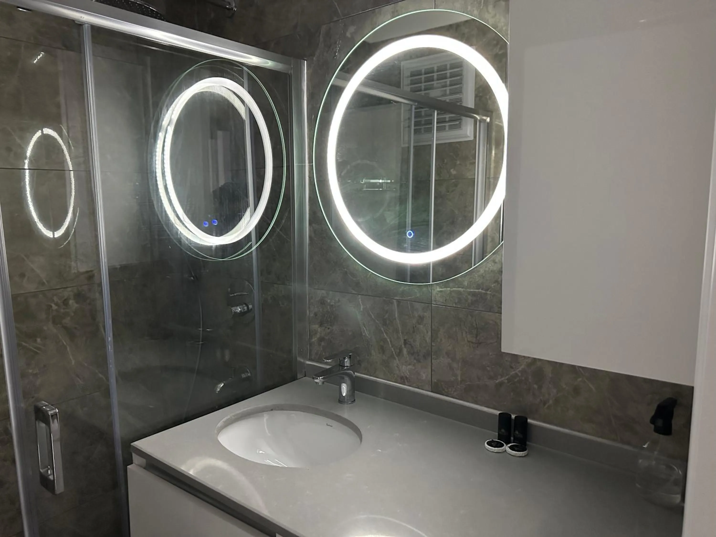 Shower in Rose Plus Residence