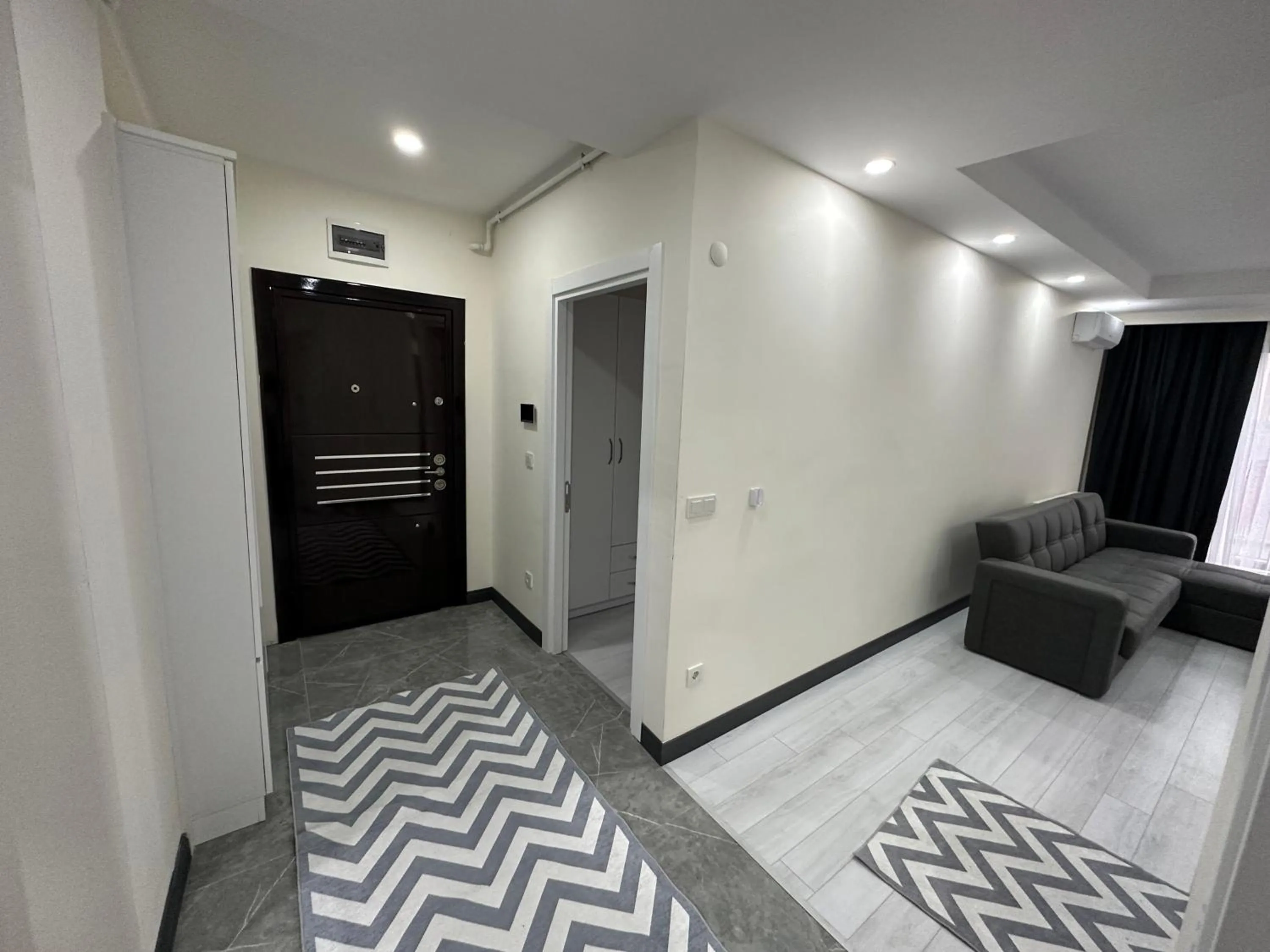 Communal lounge/ TV room in Rose Plus Residence