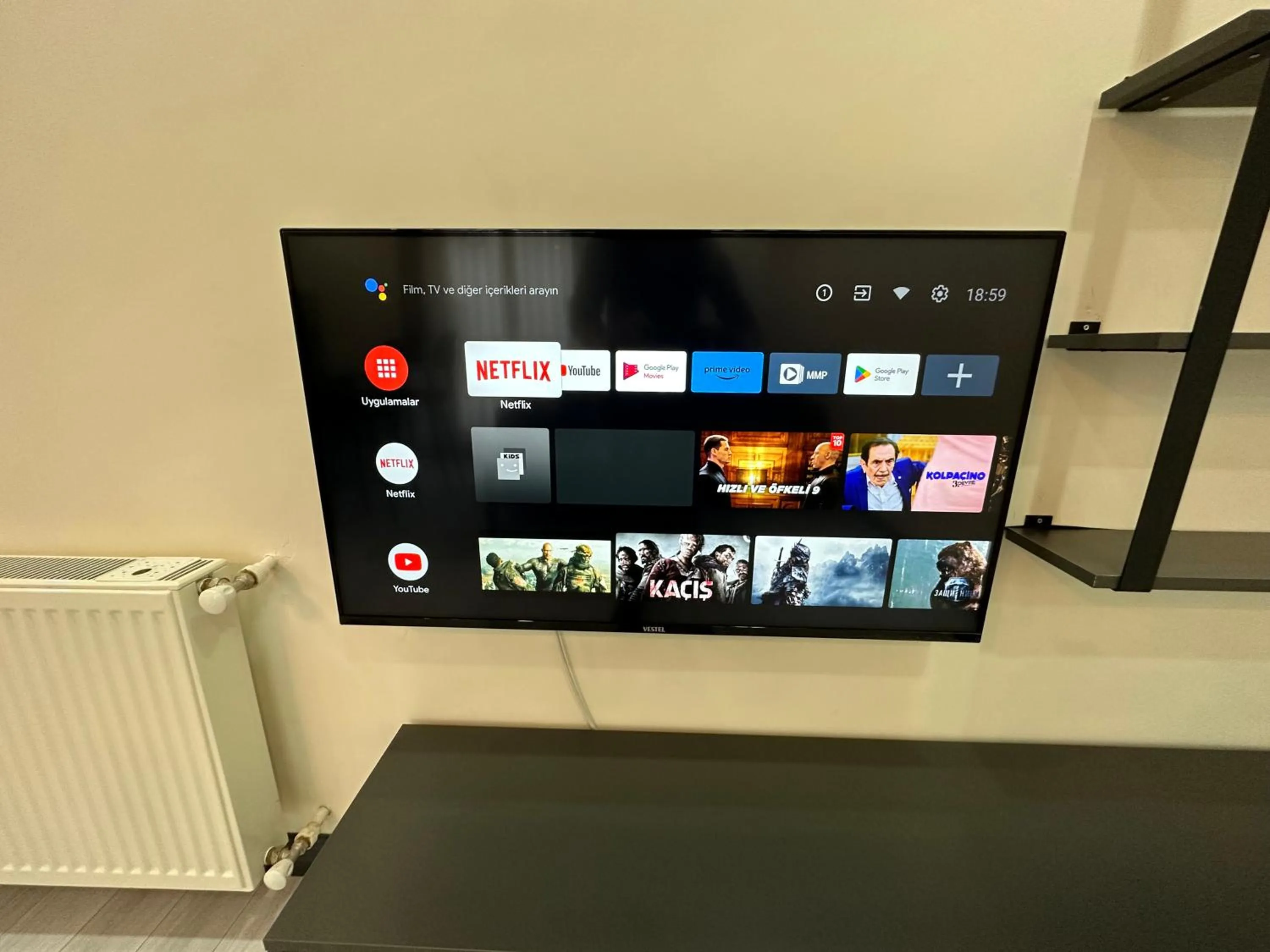 Communal lounge/ TV room in Rose Plus Residence