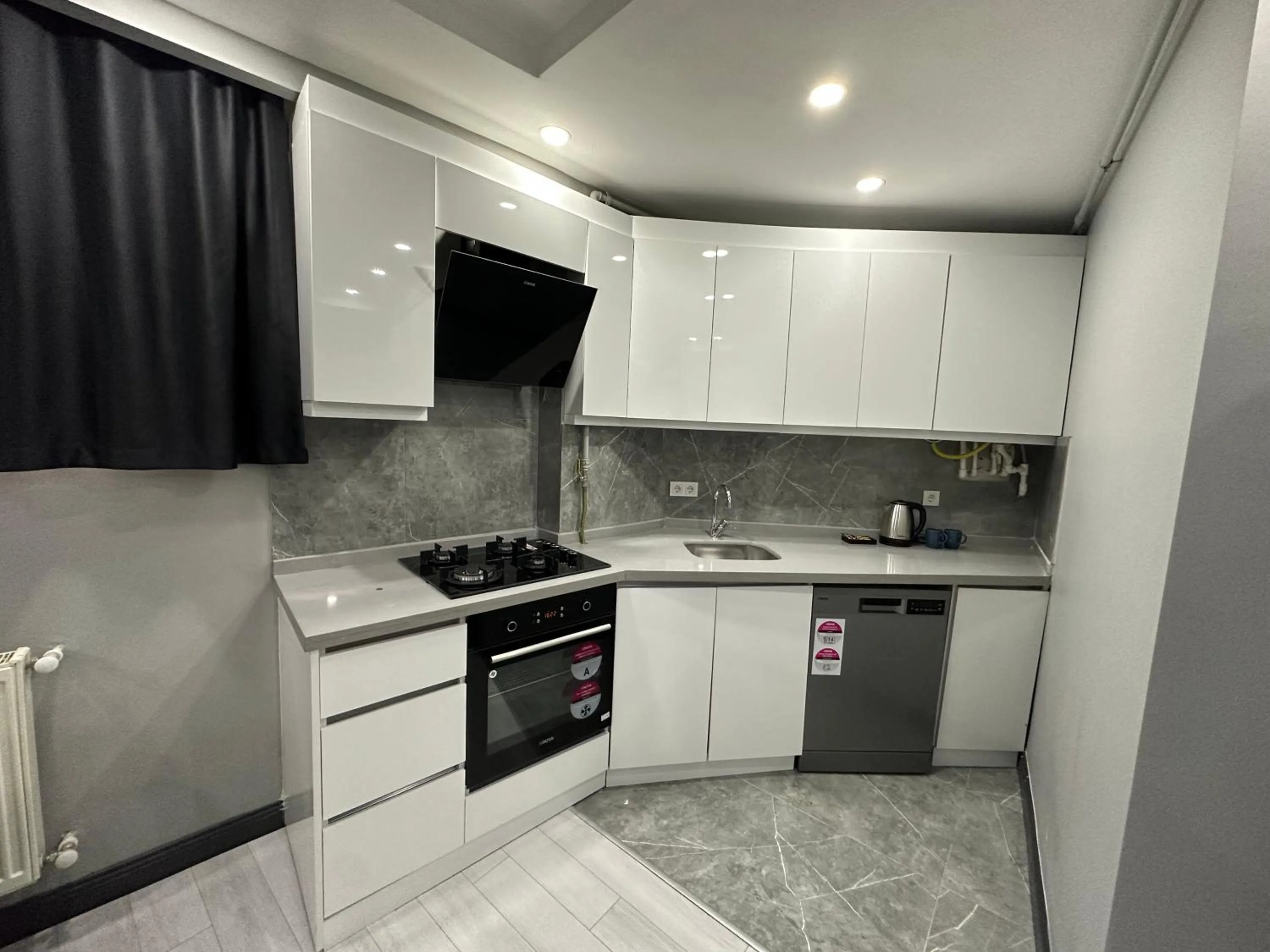 Kitchen or kitchenette in Rose Plus Residence