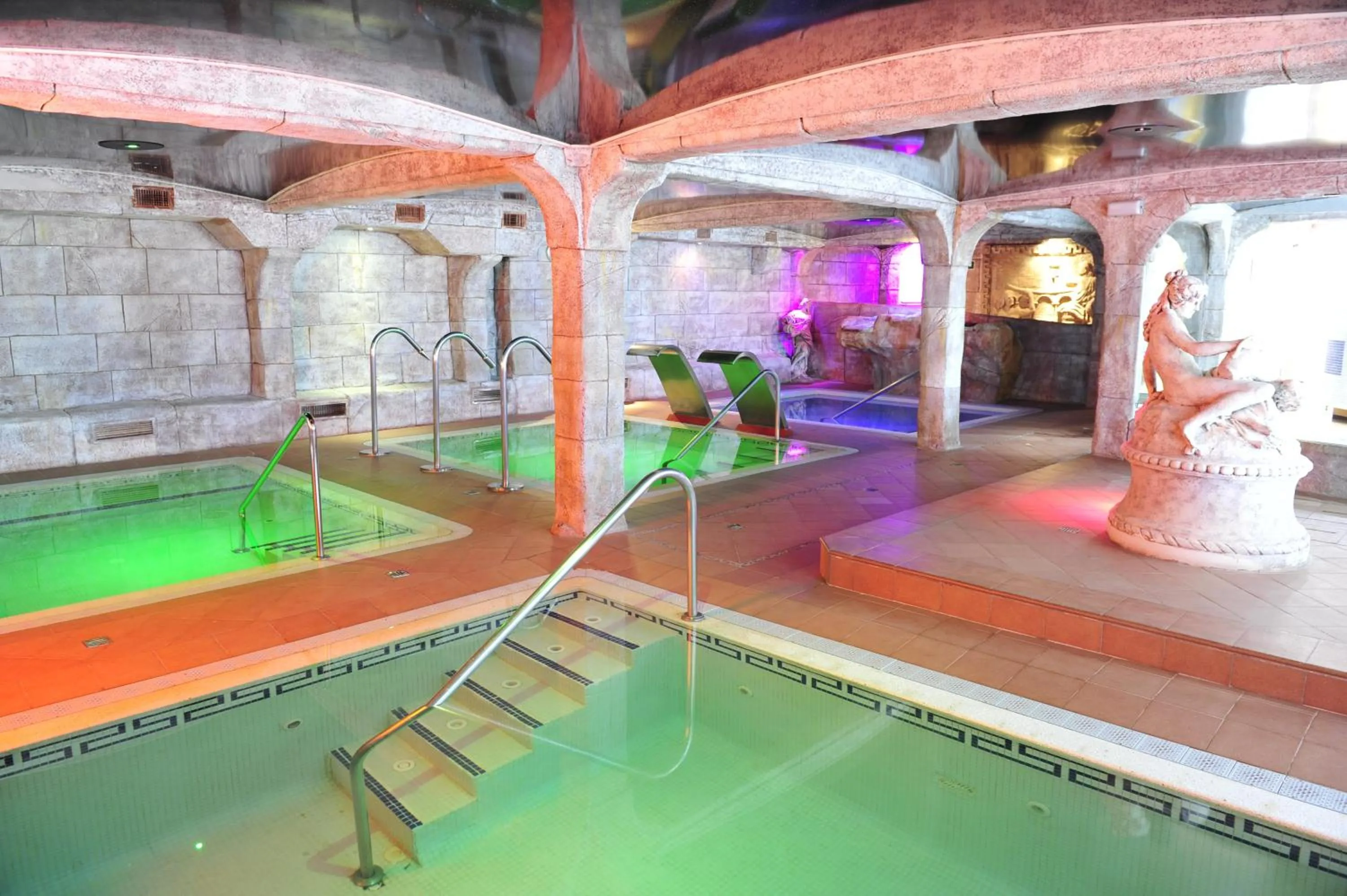 Hot Spring Bath in Hotel & Spa Entremares