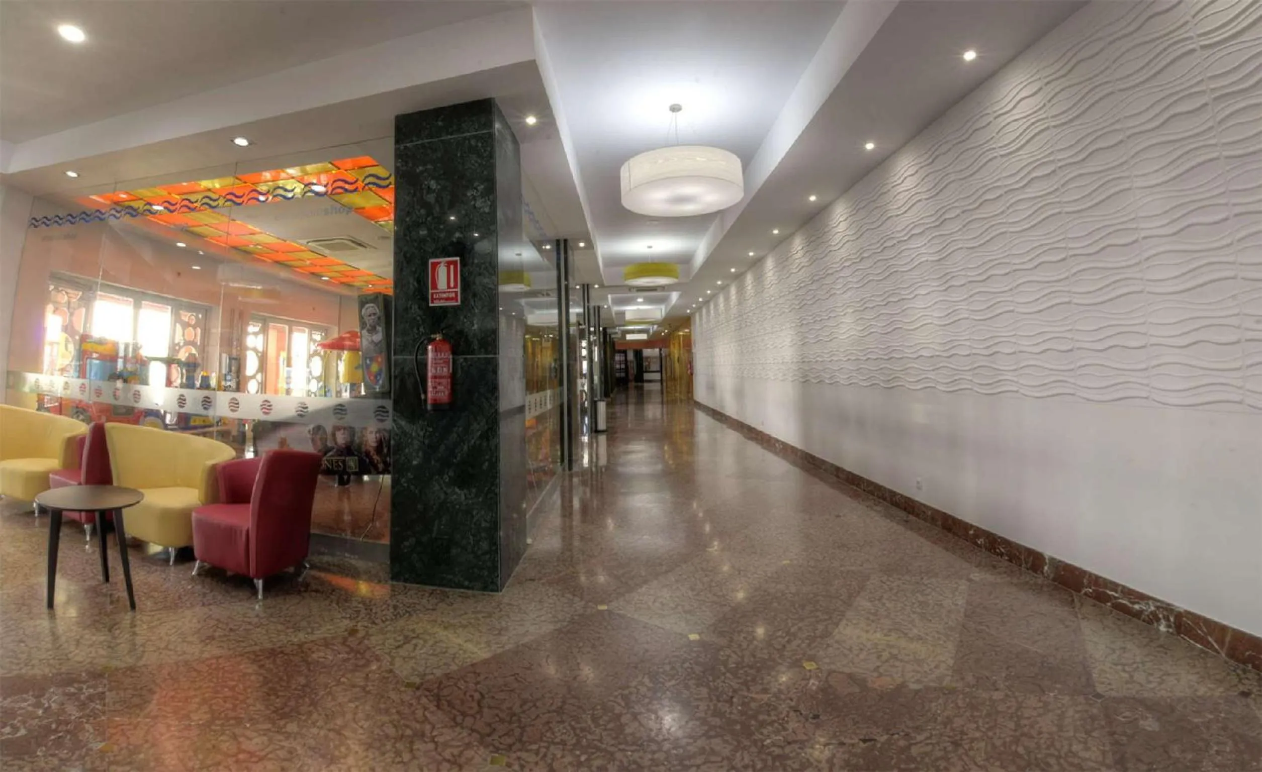 Area and facilities in Hotel & Spa Entremares