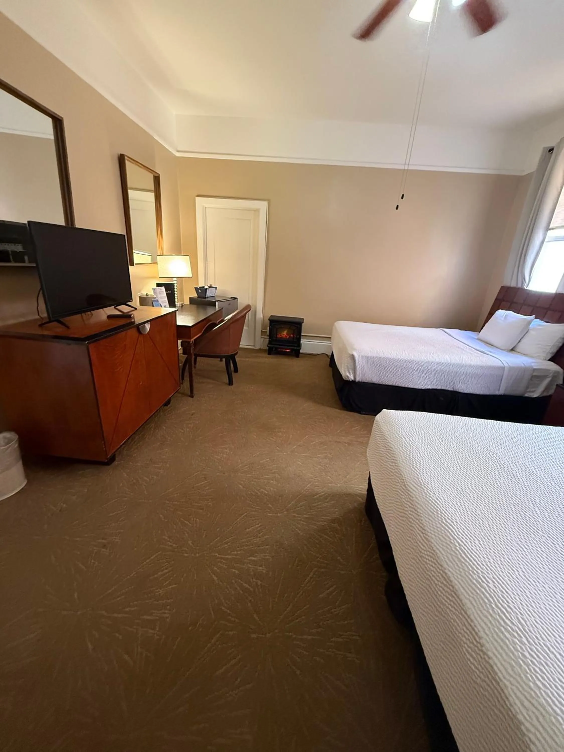 Bedroom, Bed in The Gadsden Hotel