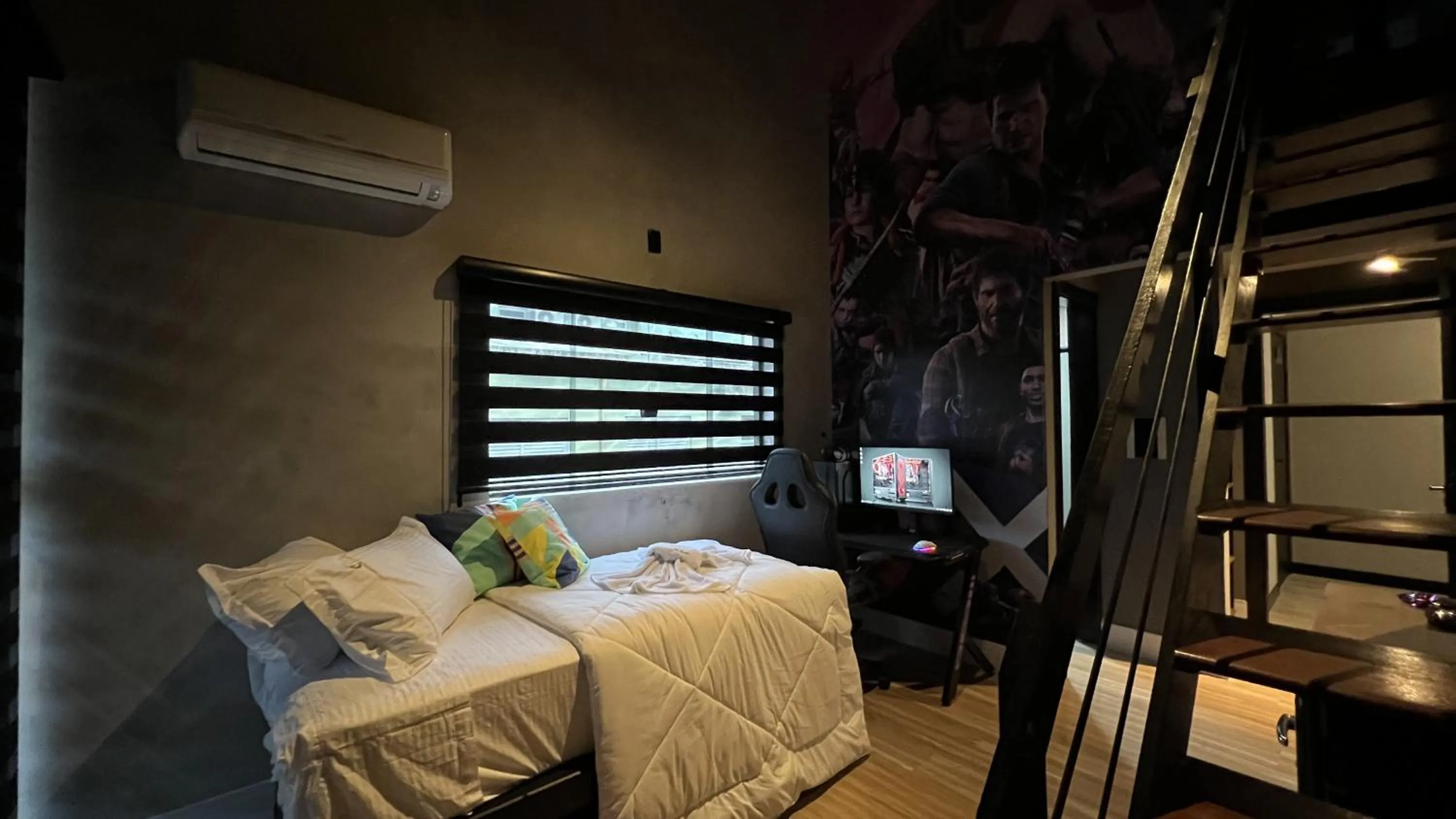 Communal lounge/ TV room, Bed in Hotel La Serena