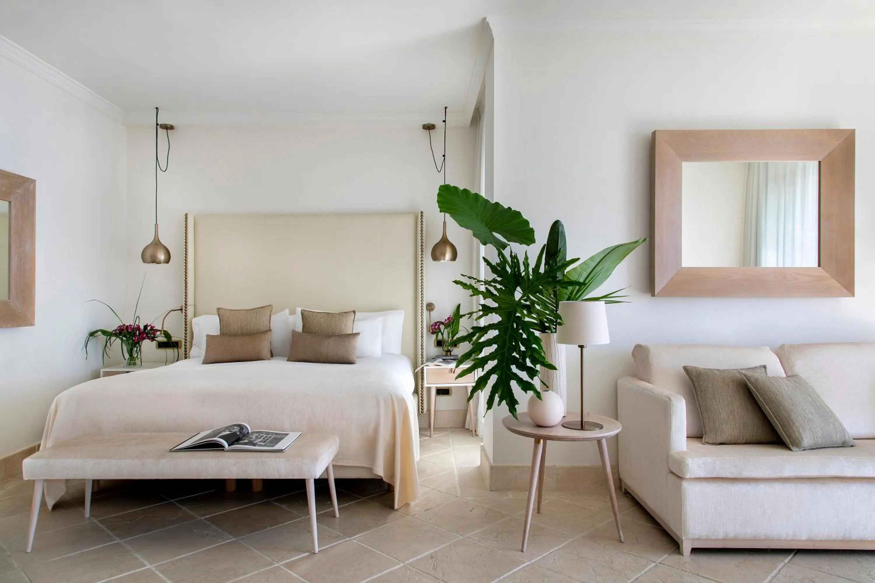 Bed in Hotel Don Pepe Gran Meliá