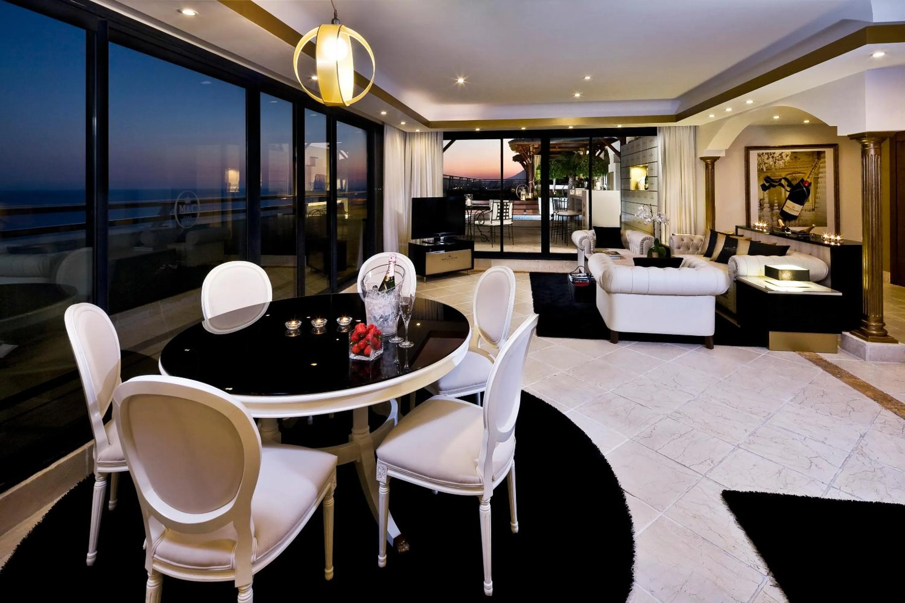 Living room in Hotel Don Pepe Gran Meliá