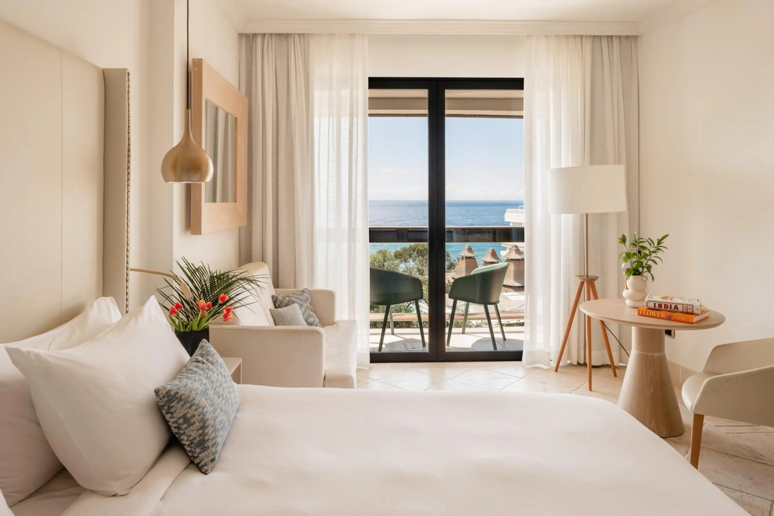 Bed in Hotel Don Pepe Gran Meliá