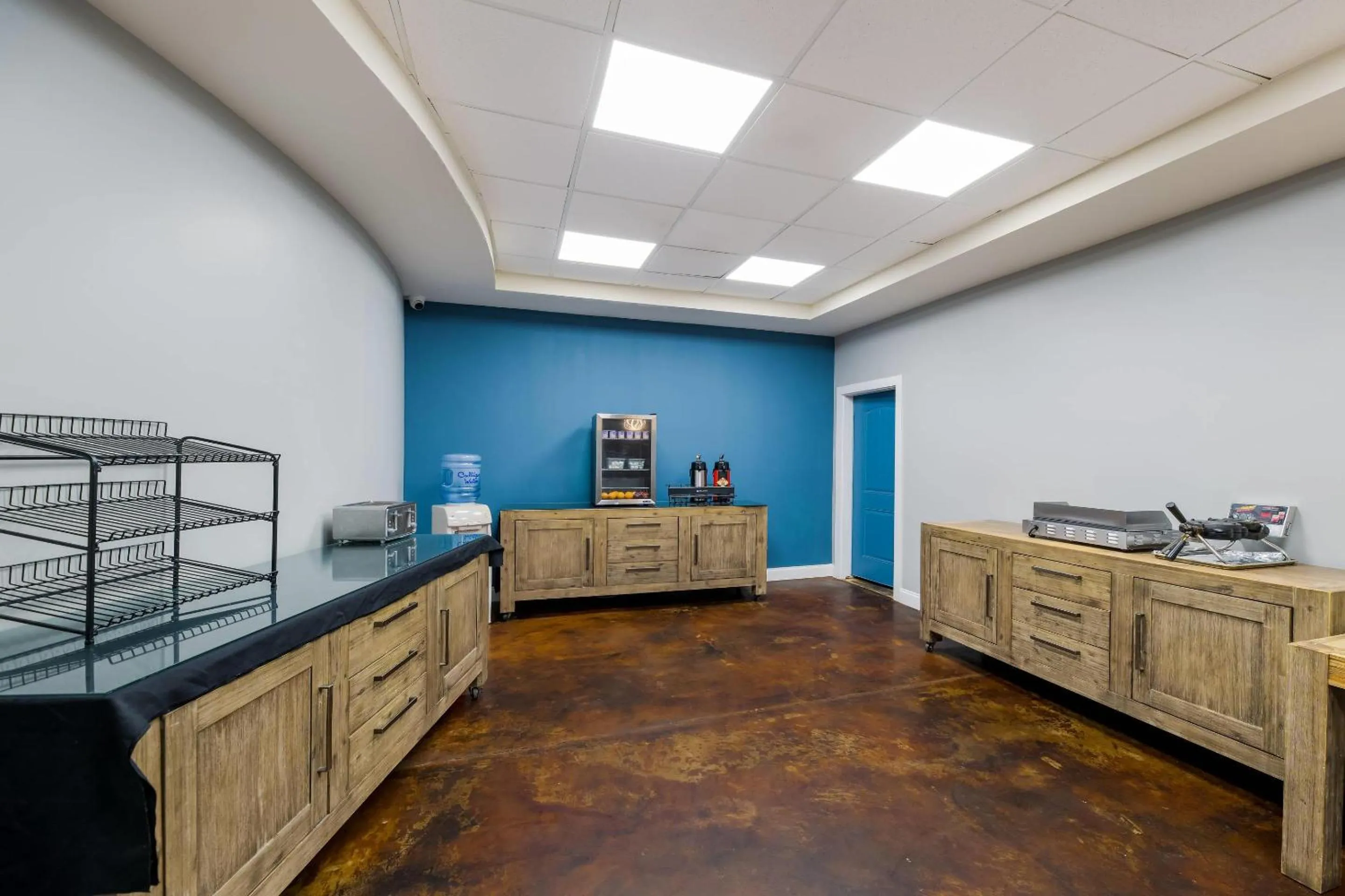 Breakfast in Suburban Studios San Angelo near Convention Center