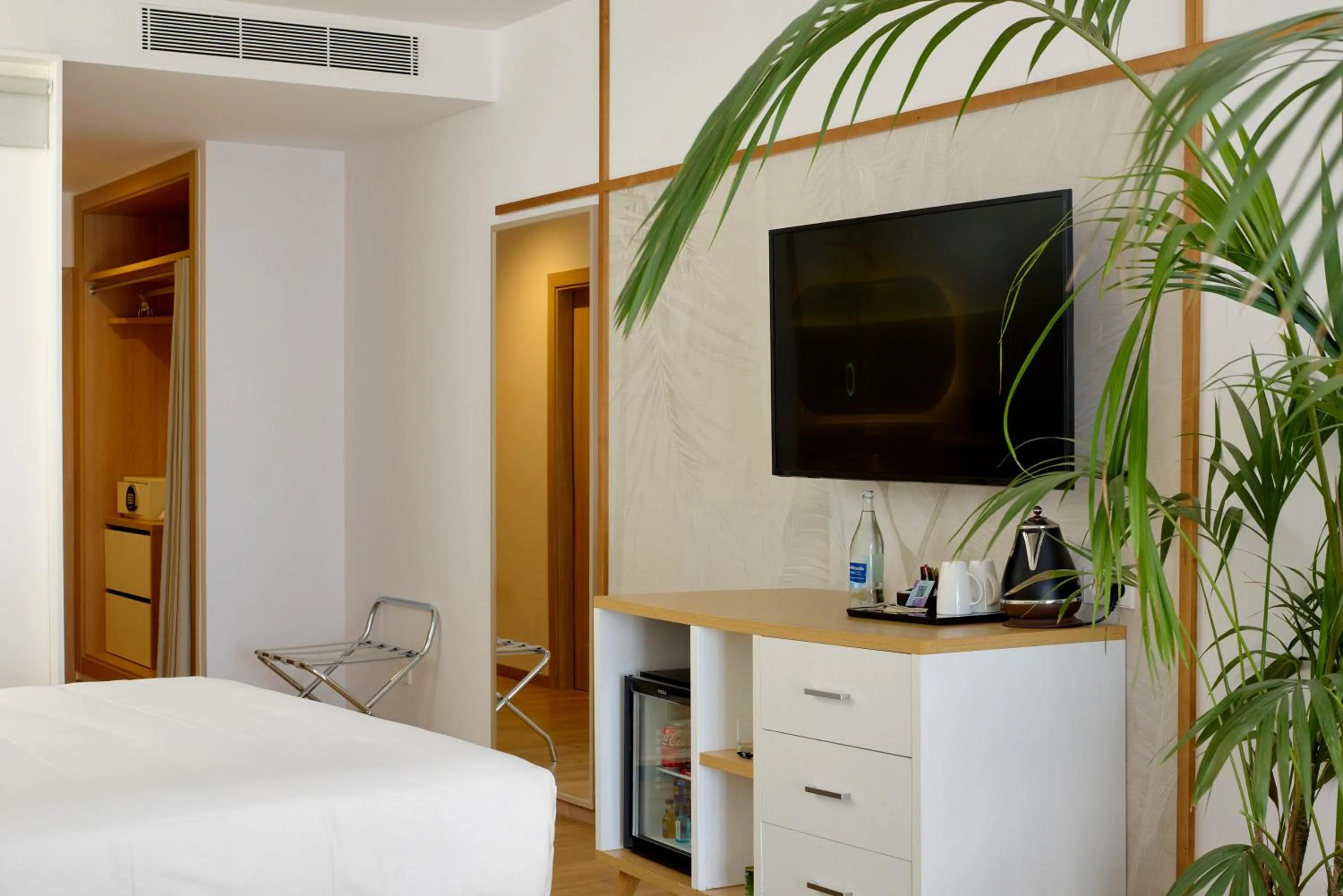 Bedroom, Bed in Melia Jardines del Teide - Adults Only