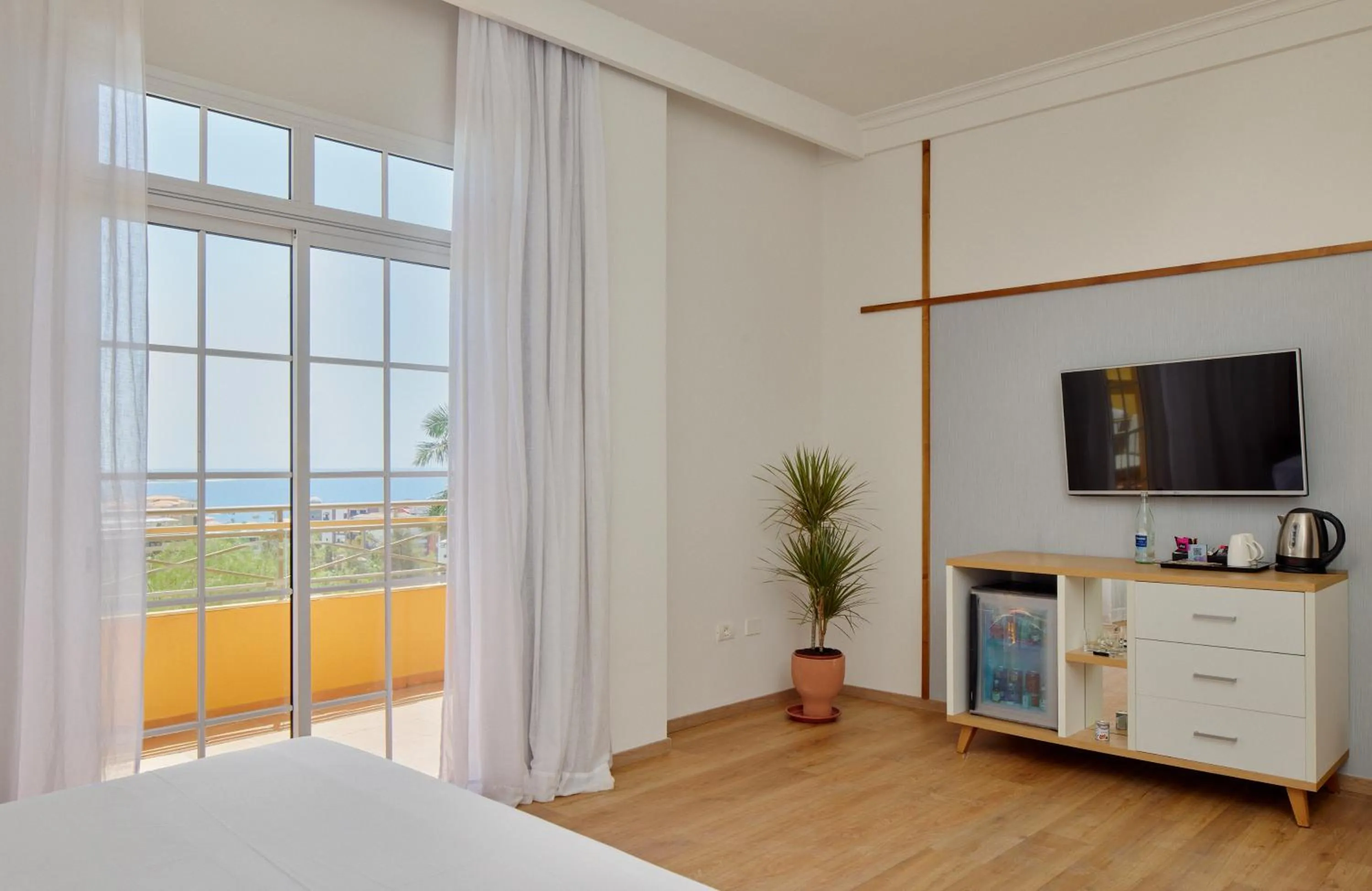 Bedroom, Bed in Melia Jardines del Teide - Adults Only