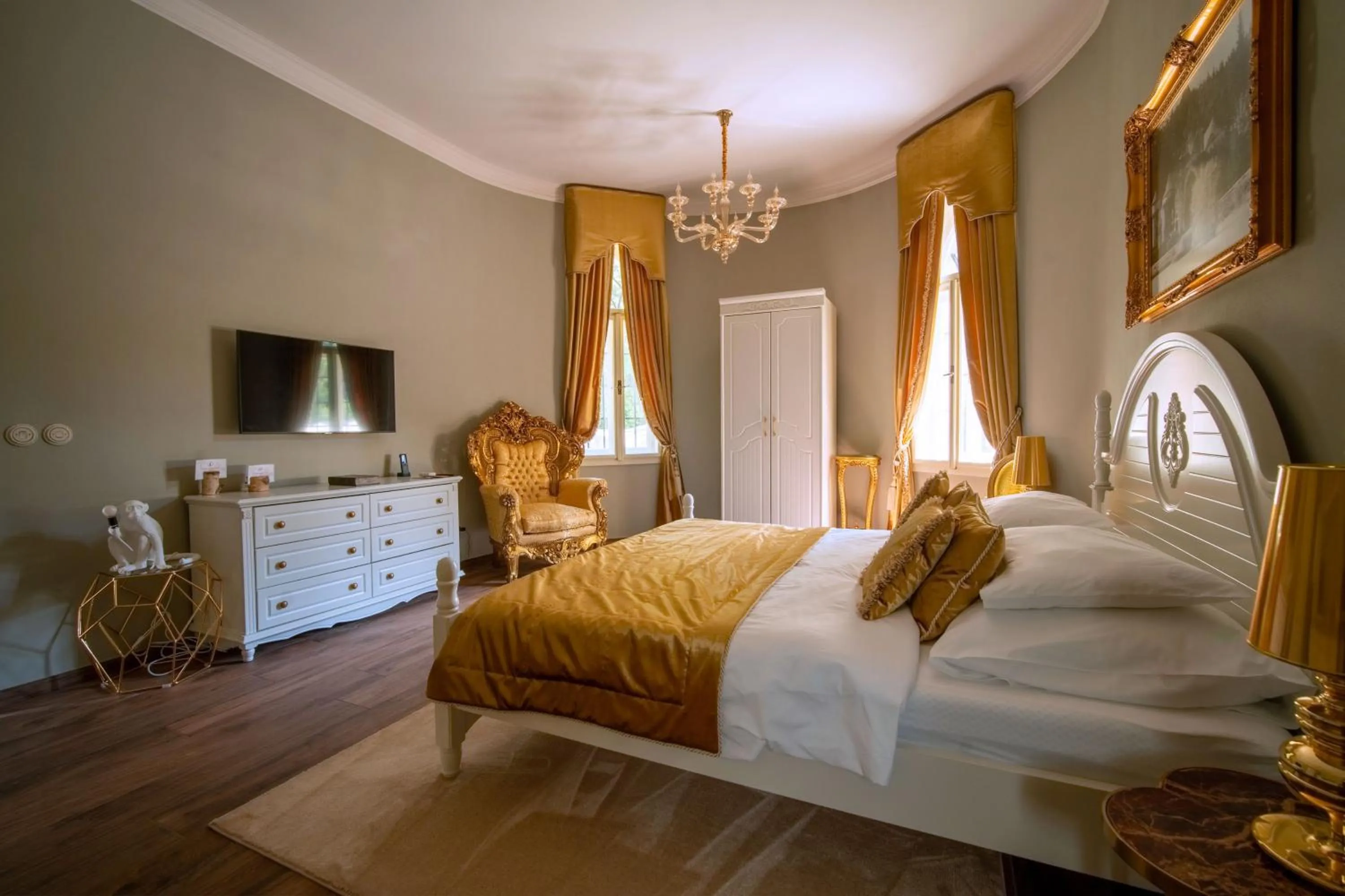 Bed in Hrad Kunzov Boutique Hotel & SPA & Restaurant