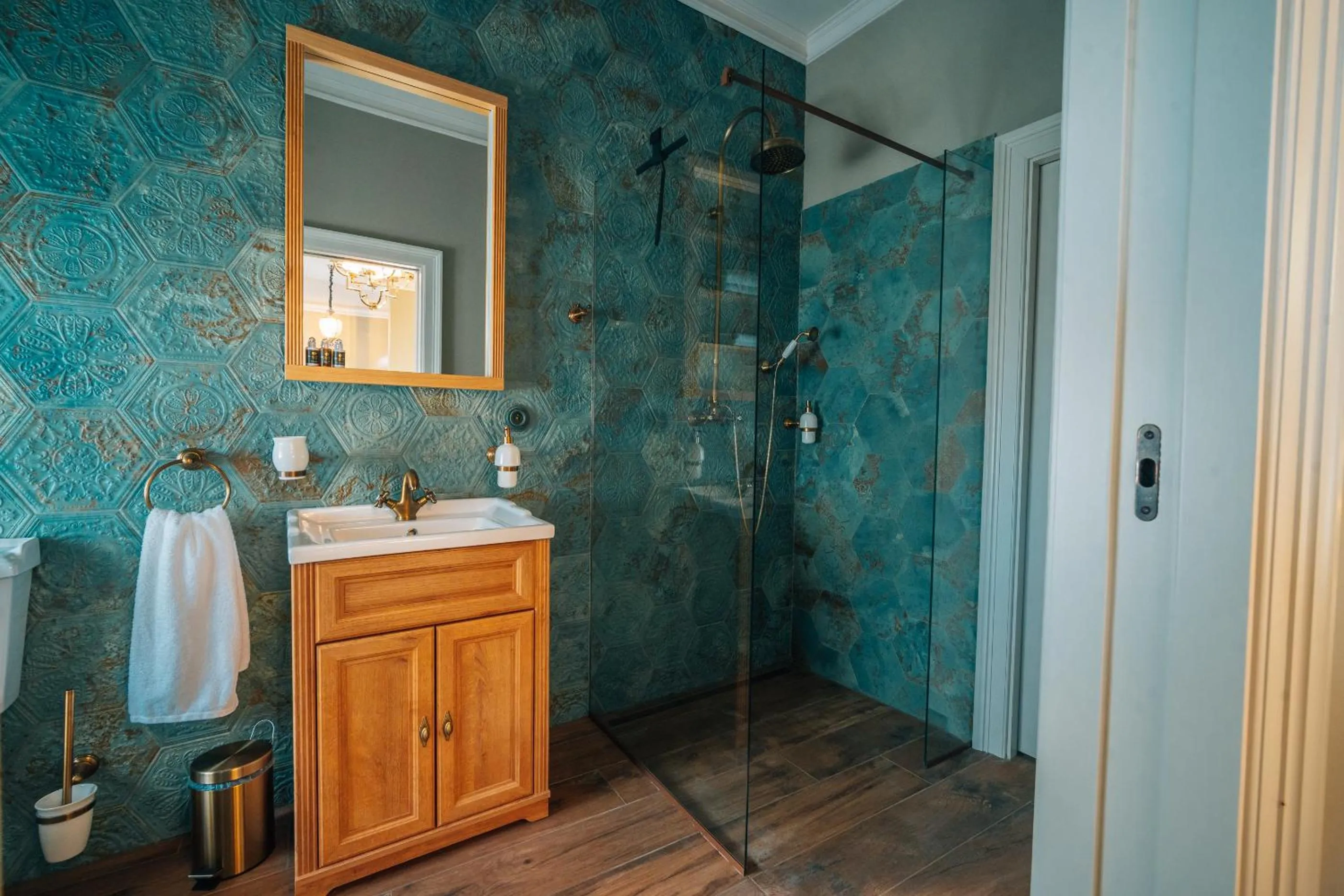 Shower in Hrad Kunzov Boutique Hotel & SPA & Restaurant