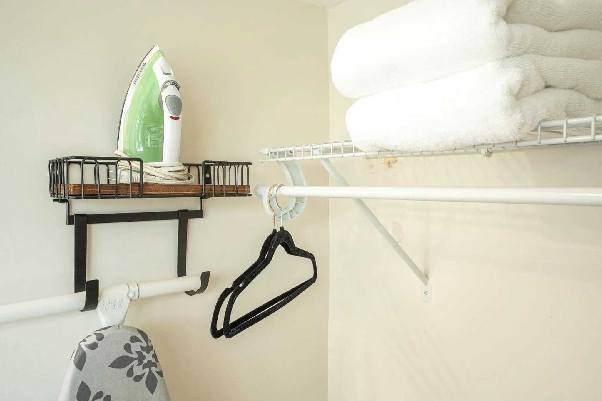 Oia House Brickell Beach 10 minutes Pool Location