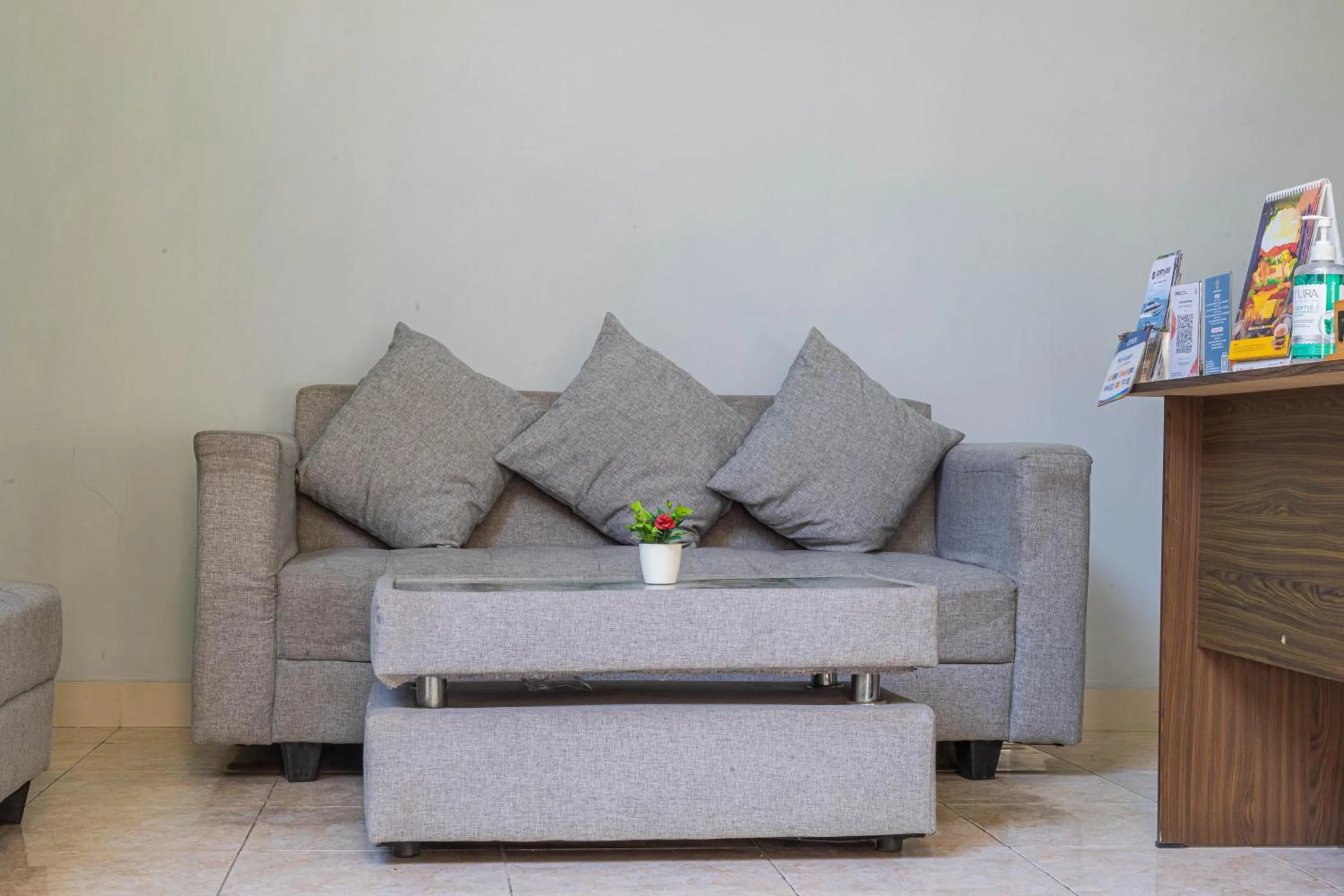 Lobby or reception in Bali DD homestay seminyak