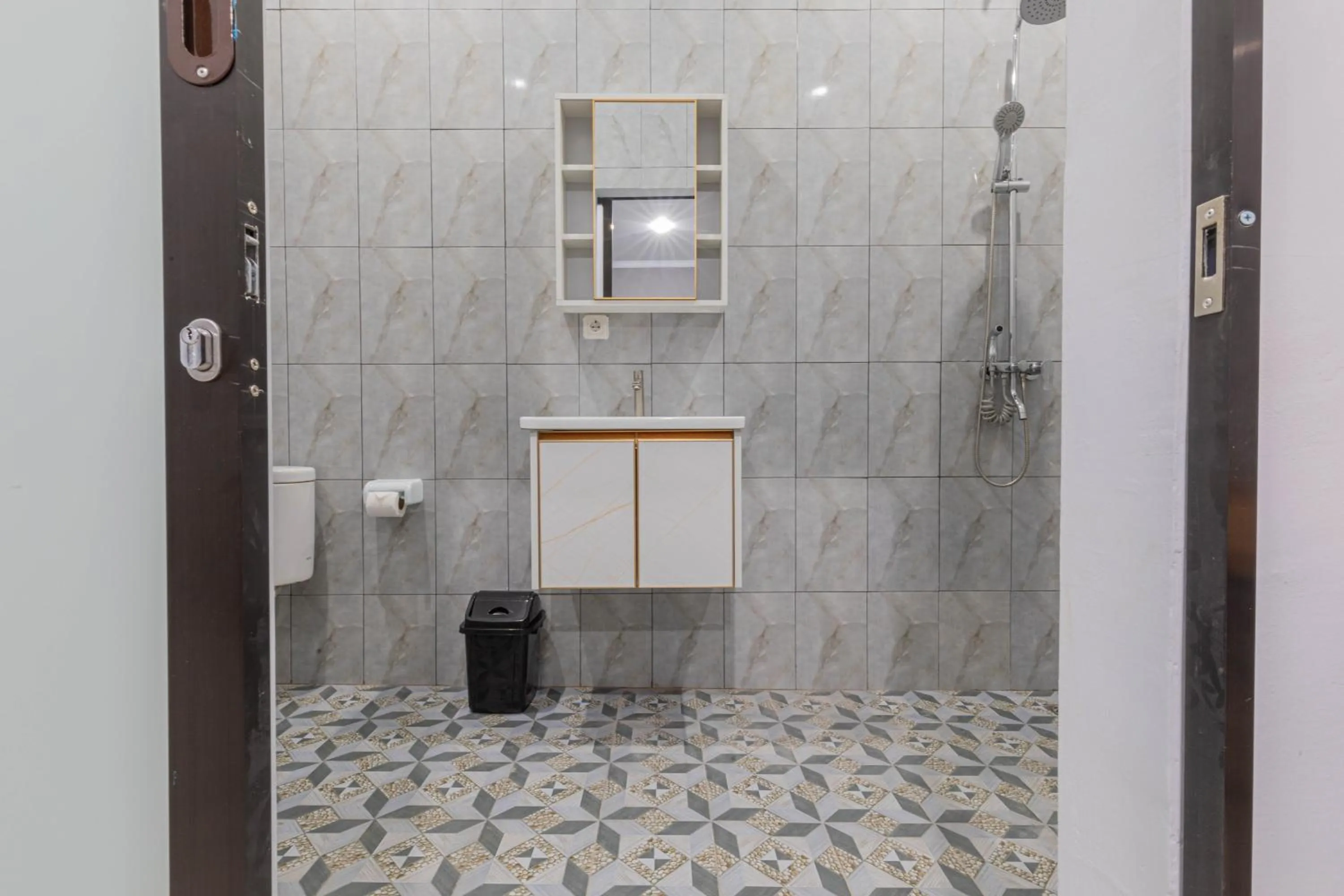 Toilet in Bali DD homestay seminyak