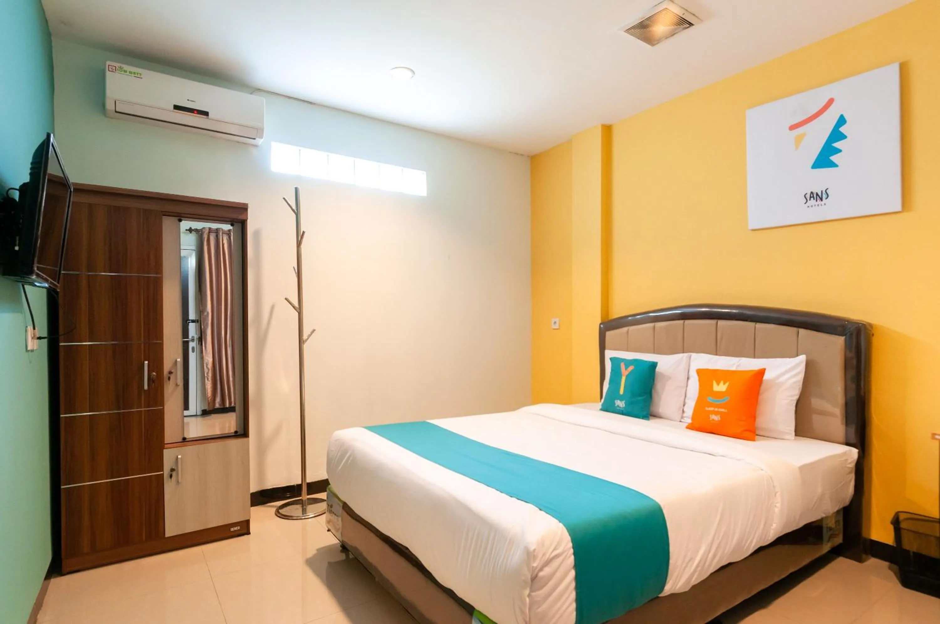 Bedroom, Bed in Sans Hotel Finest Medan