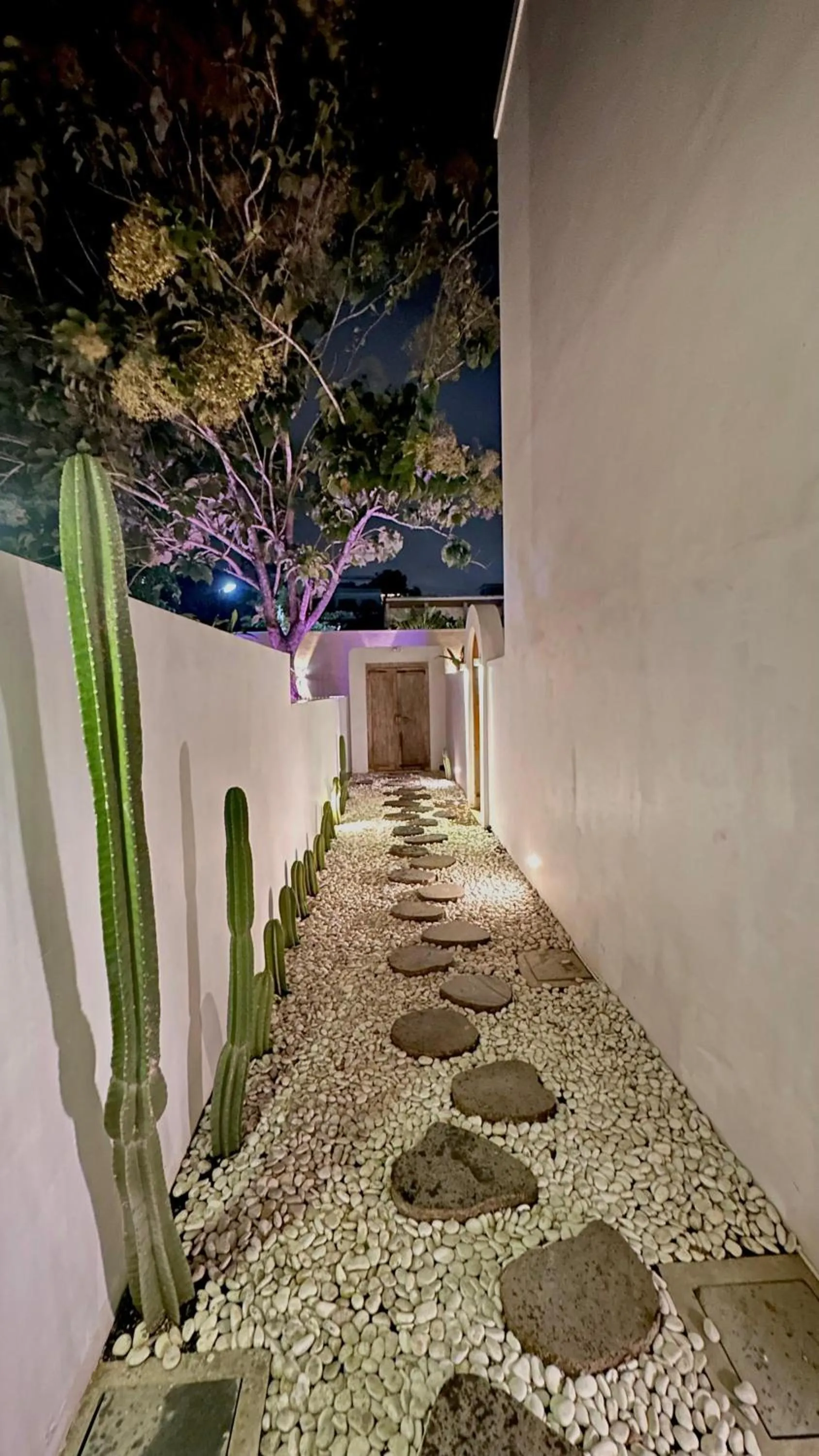 Facade/entrance in Bukawa Residences Balangan