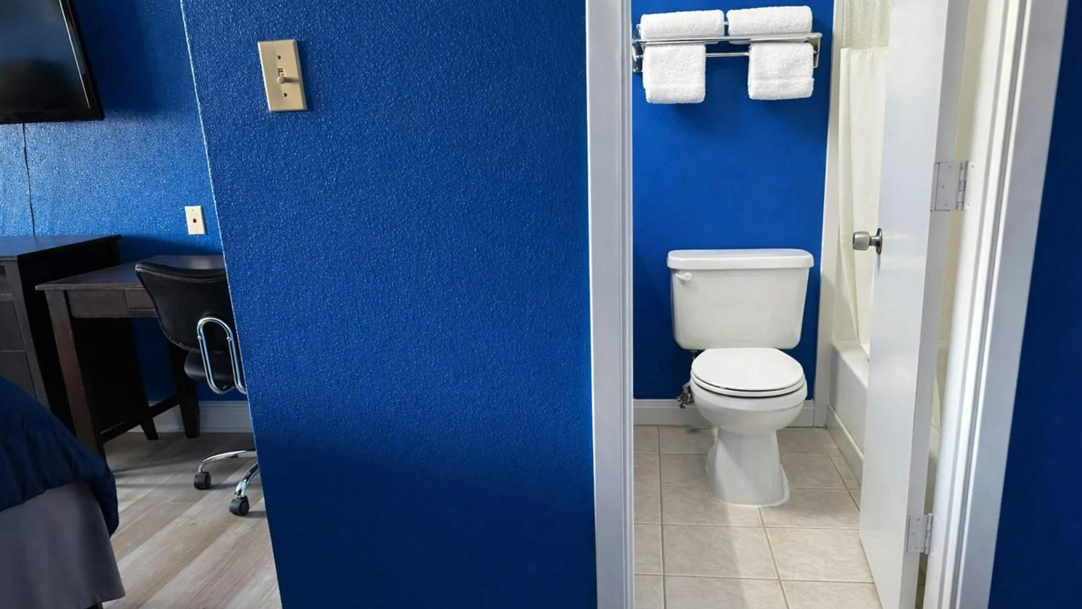 Bathroom in Apollo Lodge and RV Park