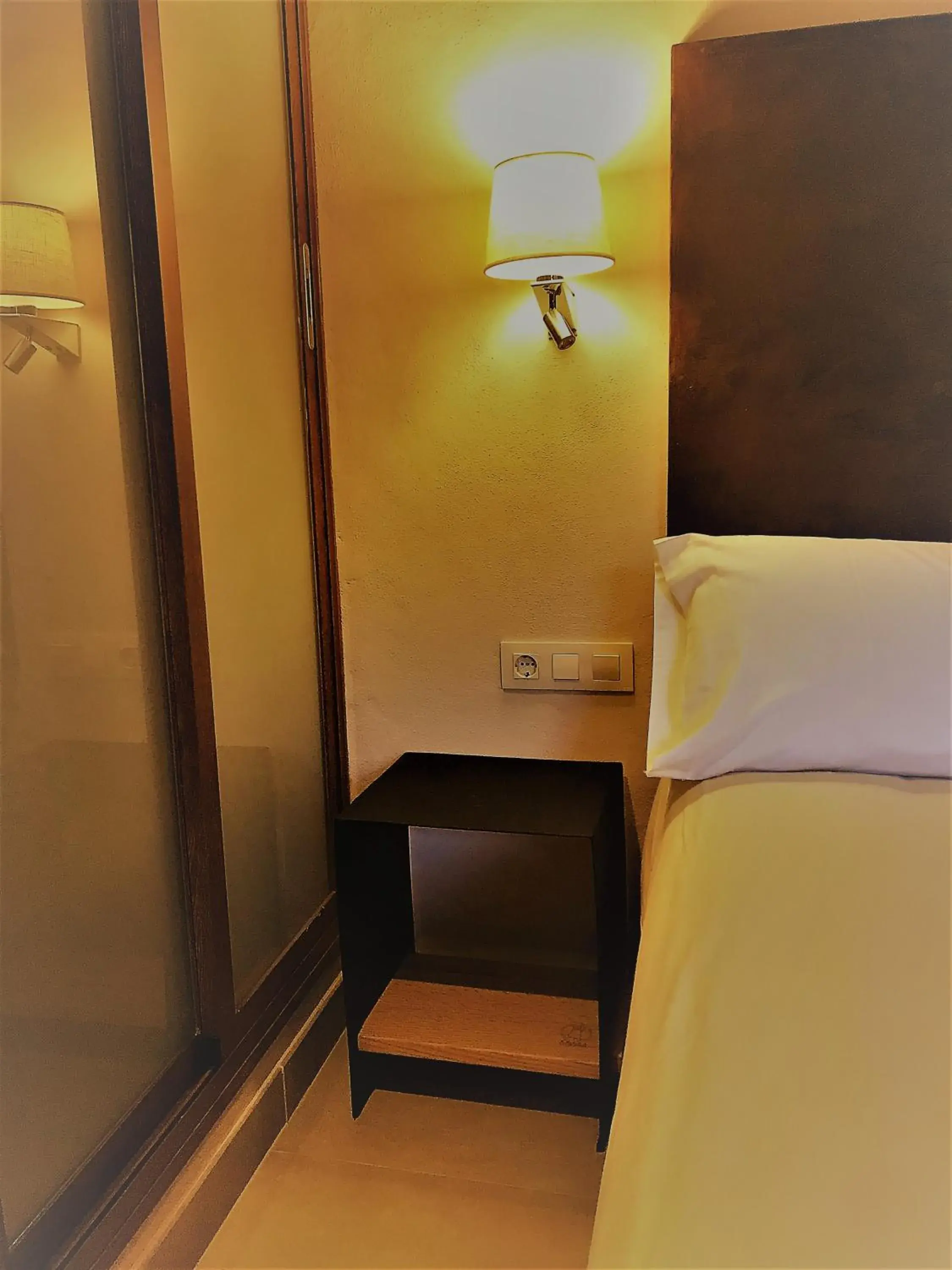 Superior Twin Room in Chillout Hotel Tres Mares Superior Twin Room in Chillout Hotel Tres Mares