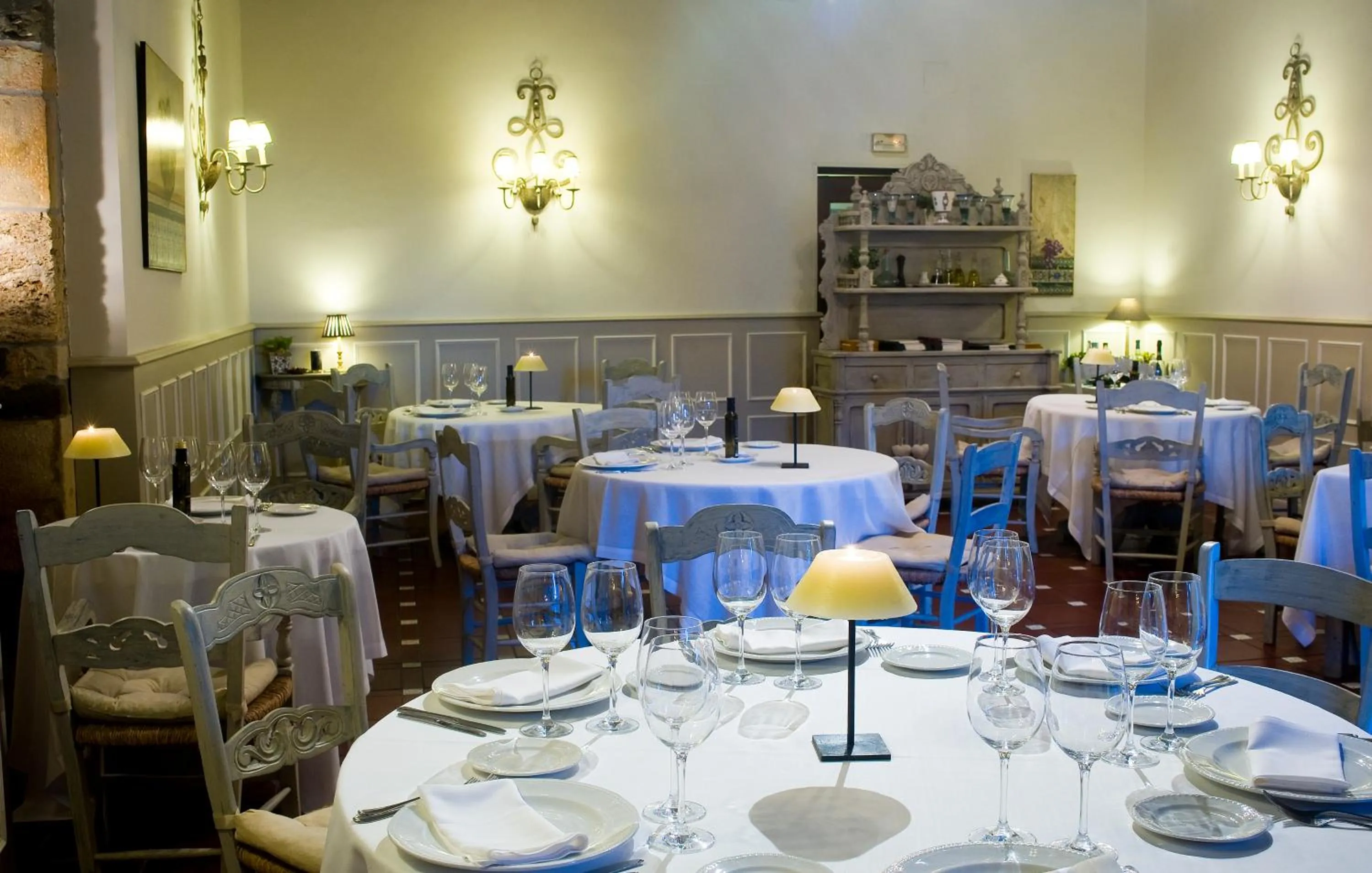 Restaurant/places to eat in Palacio de Cutre