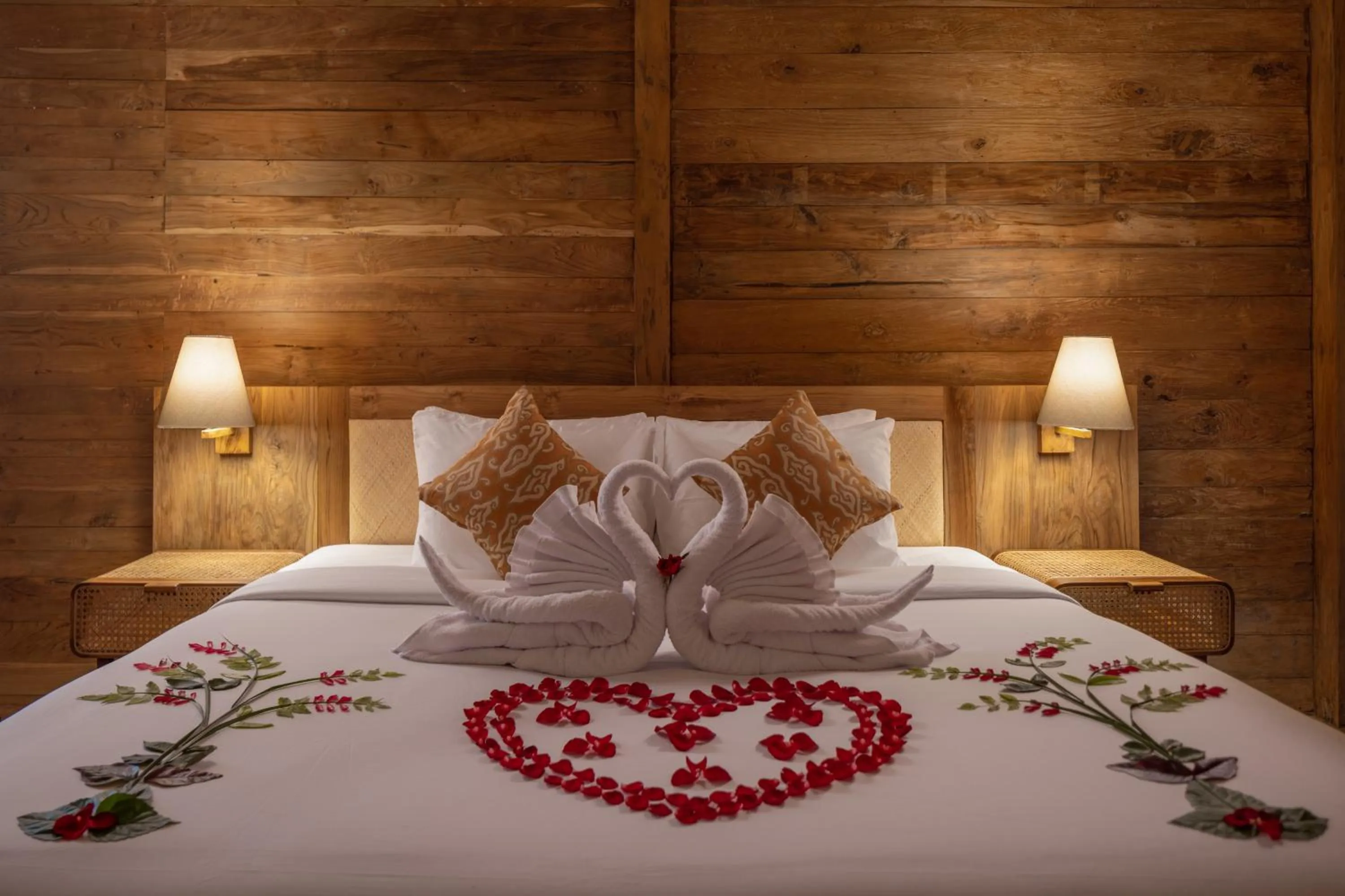 Bed in RUMAH KAYU RESORT