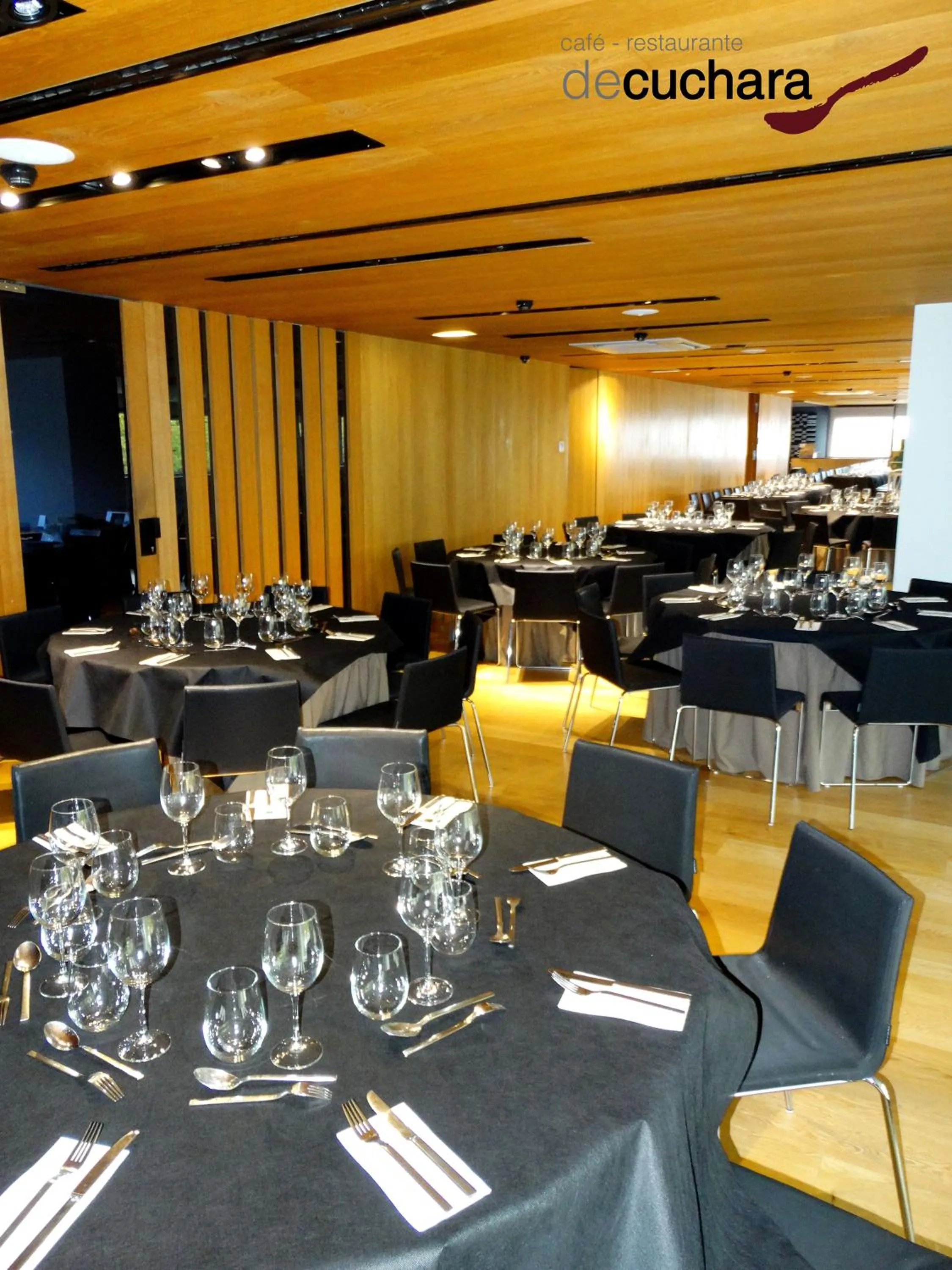 Restaurant/places to eat in Blu Hotel Almansa