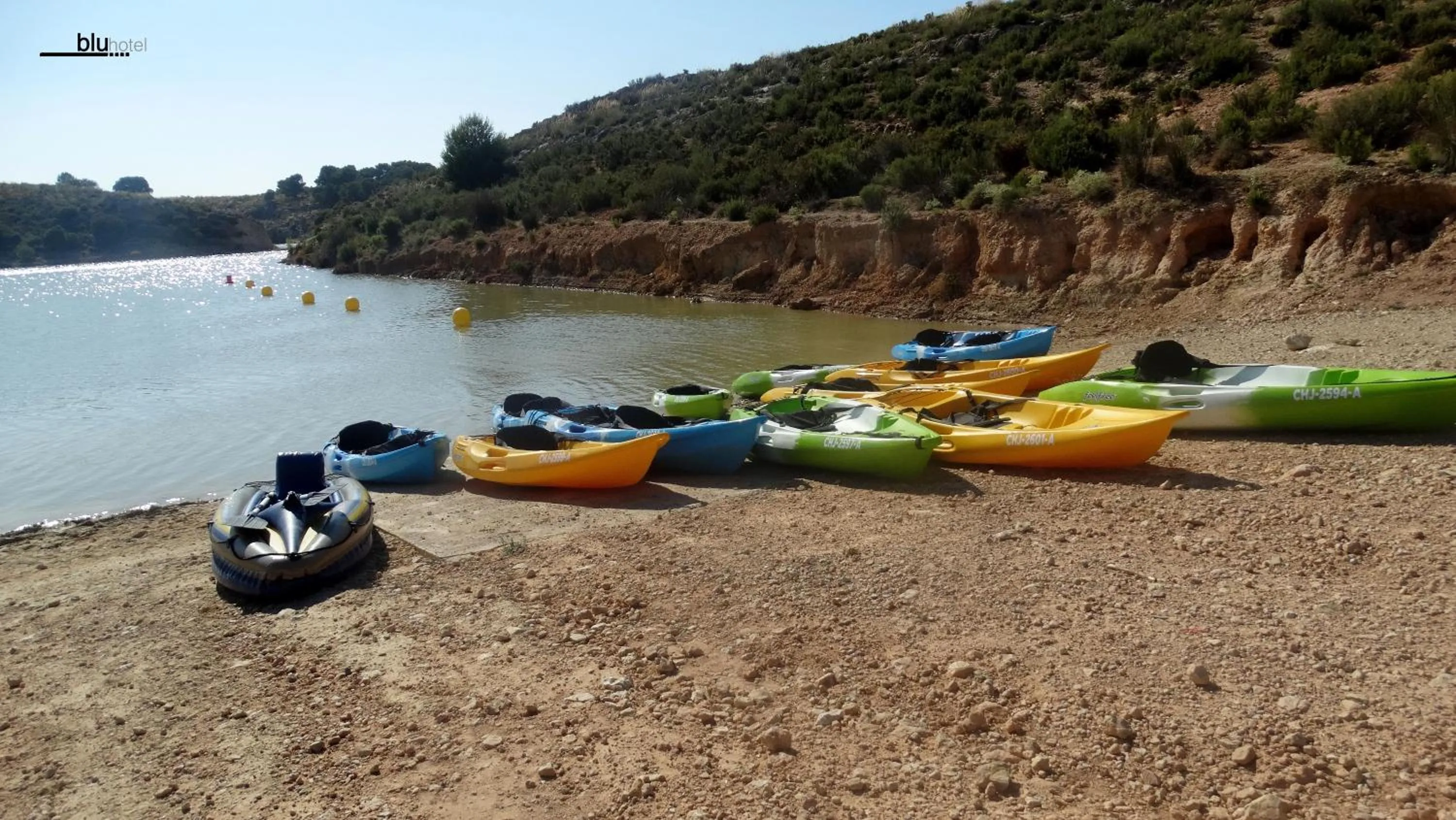 Canoeing in Blu Hotel Almansa