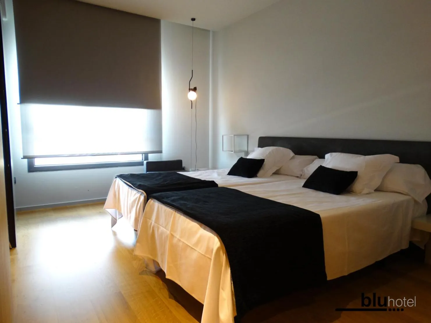 Bed in Blu Hotel Almansa