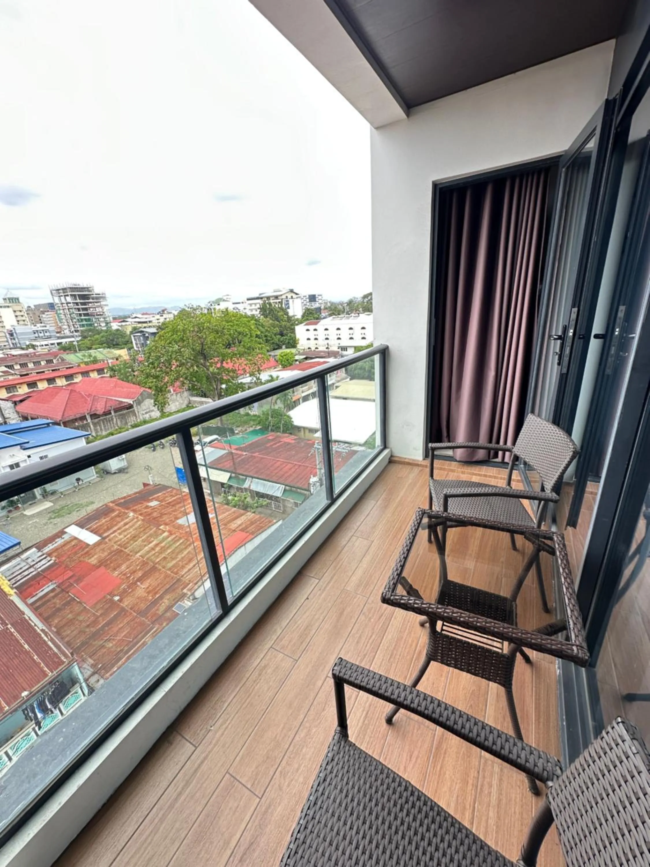 One Euphoria Luxe Hotel