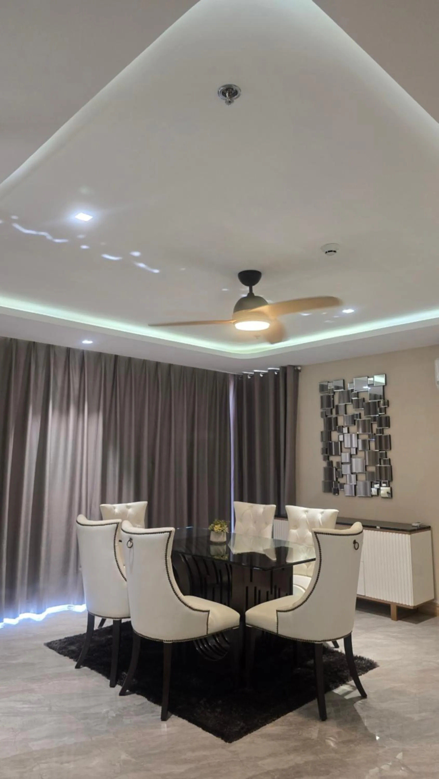 One Euphoria Luxe Hotel