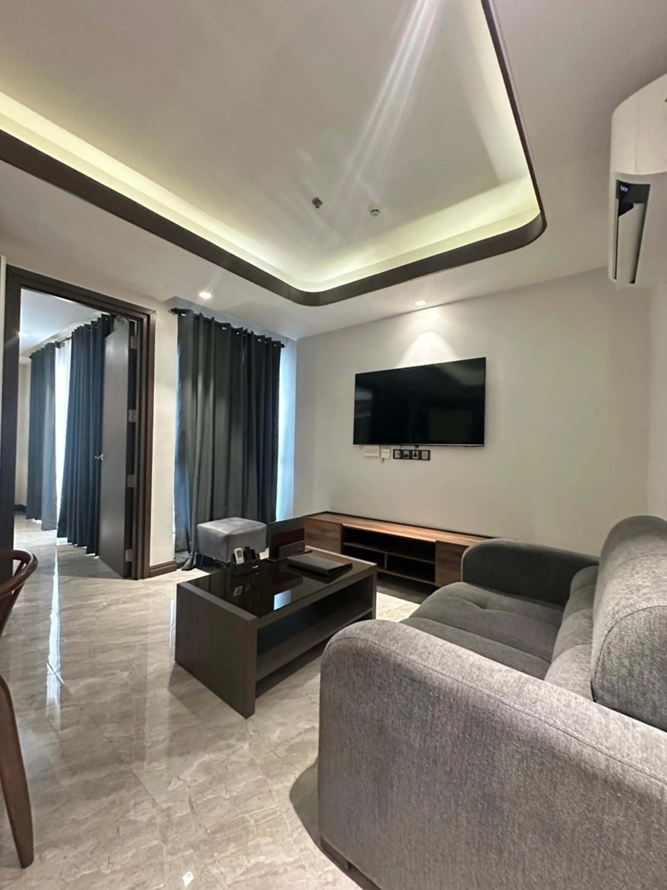 One Euphoria Luxe Hotel