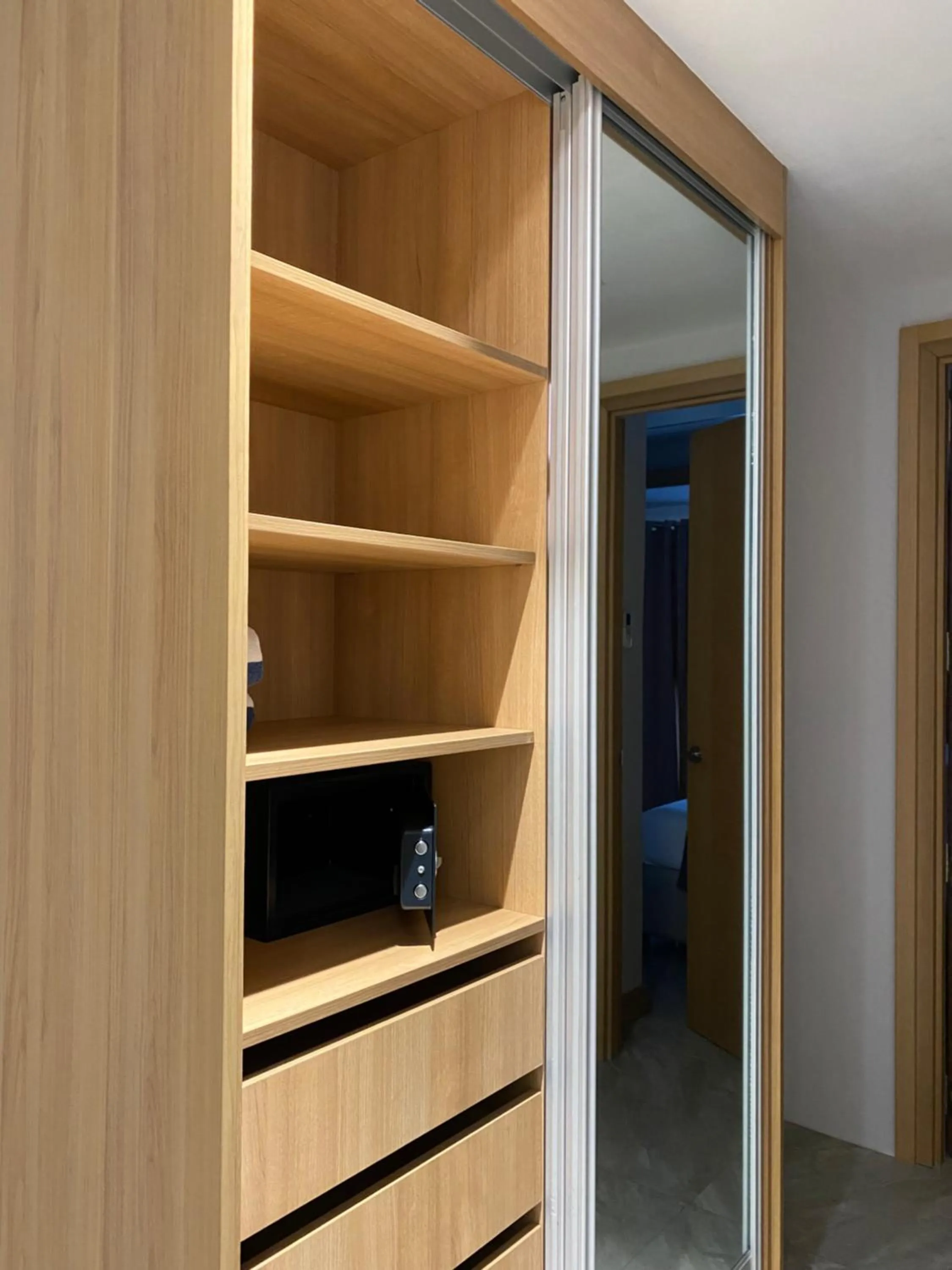 One Euphoria Luxe Hotel