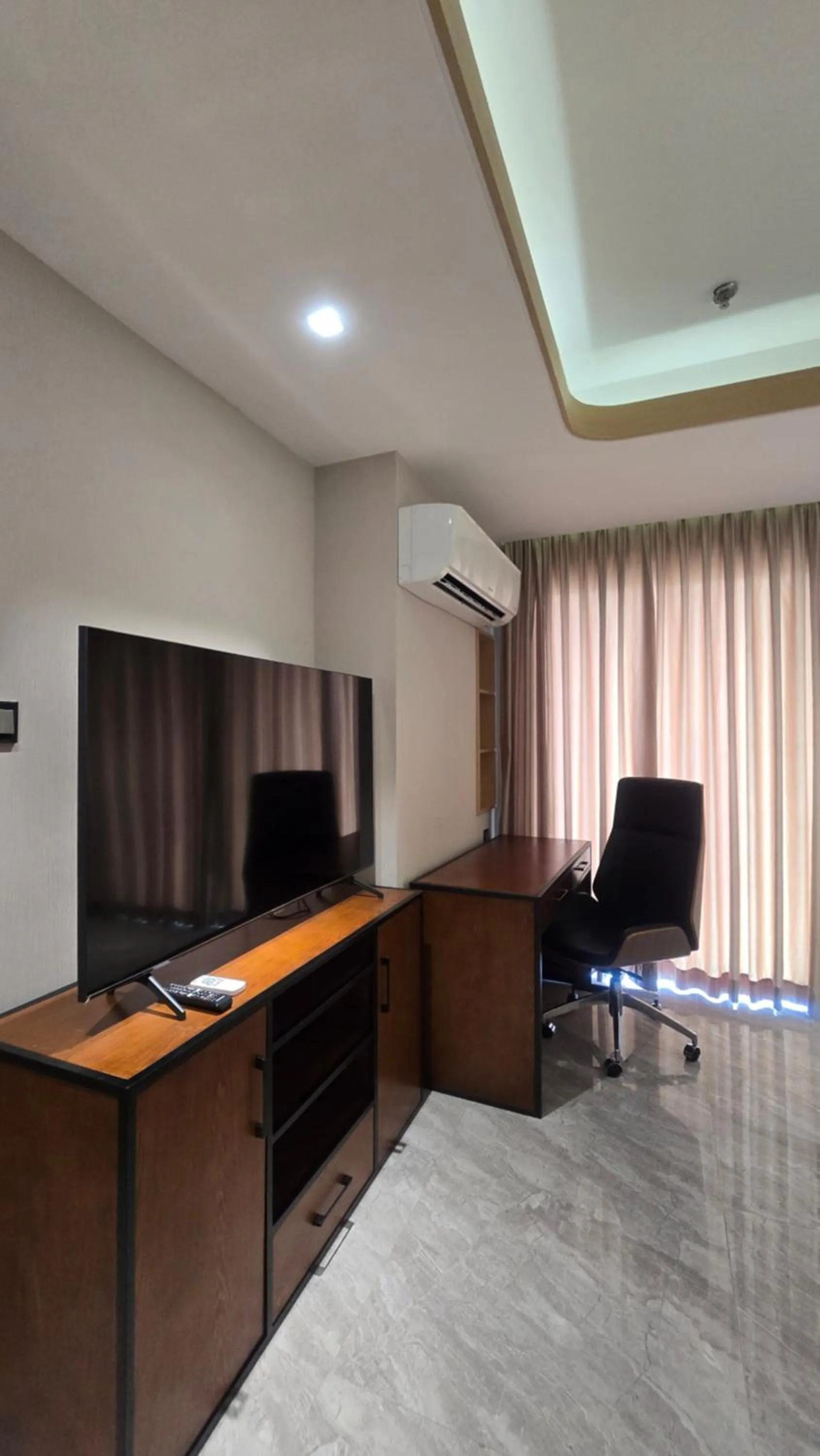 One Euphoria Luxe Hotel