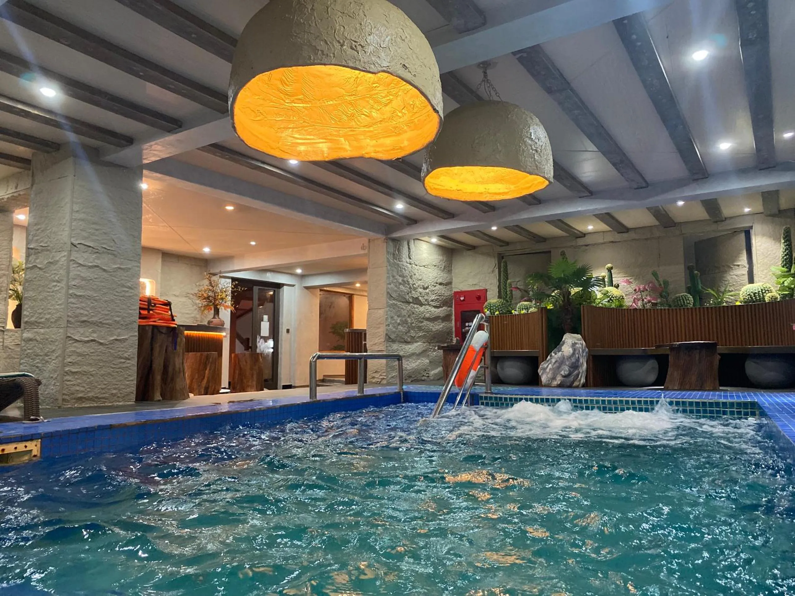 Swimming pool in HOTEL DE SAPA