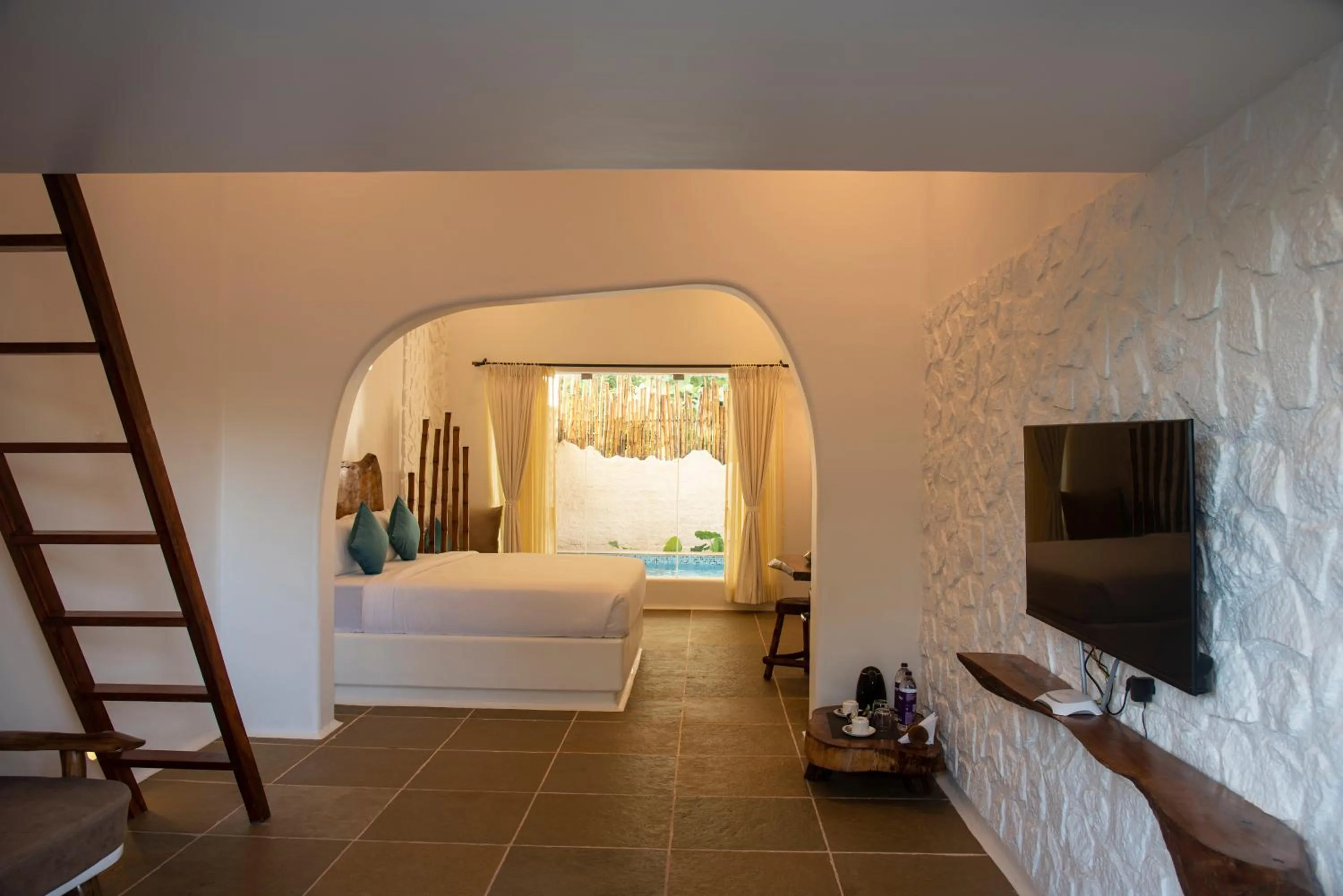 TV and multimedia, Bed in Conch Resort Luxury Private Pool Suites