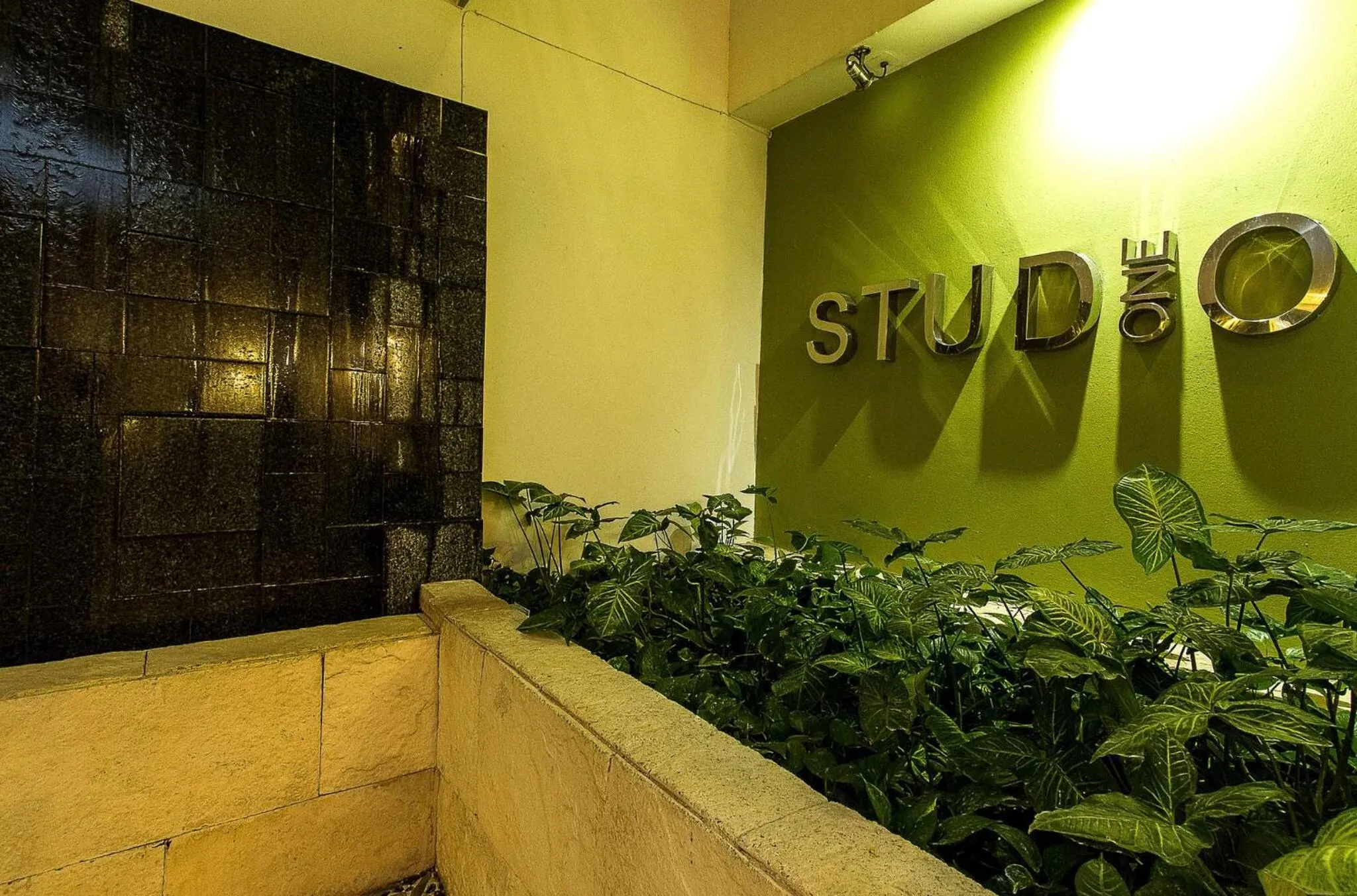 Breathtaking 2 Bedroom, Private Terrace - Bbq