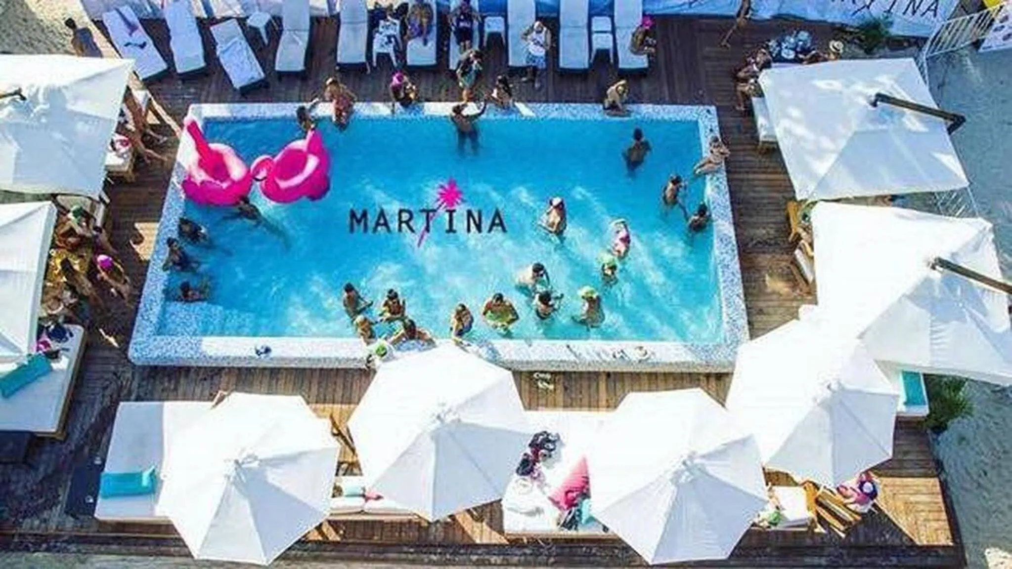 Breathtaking 2 Bedroom, Private Terrace - Bbq